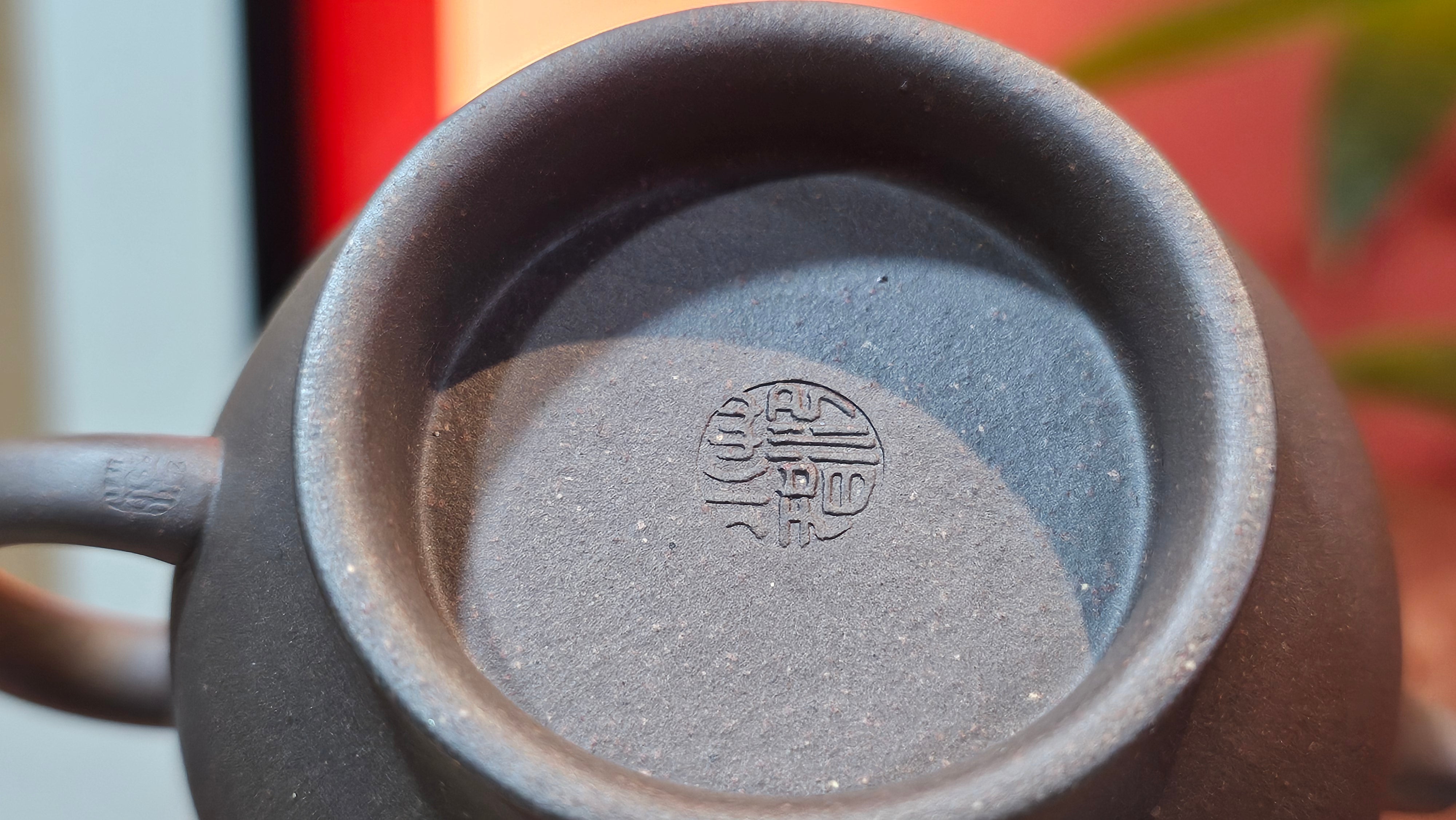 Gao Pan 高番, 134.3ml (very well-weighted bottom, stable!), Tai Xi Zi Ni (Gao Wen) 台西紫泥(高温), by our Craftsman Fan Xiao Zhi 范小智 ~!Congratulations to Mr H.H.! 1738hrs 3rd Sept 2025, Amsterdam, The Netherlands🇳🇱!