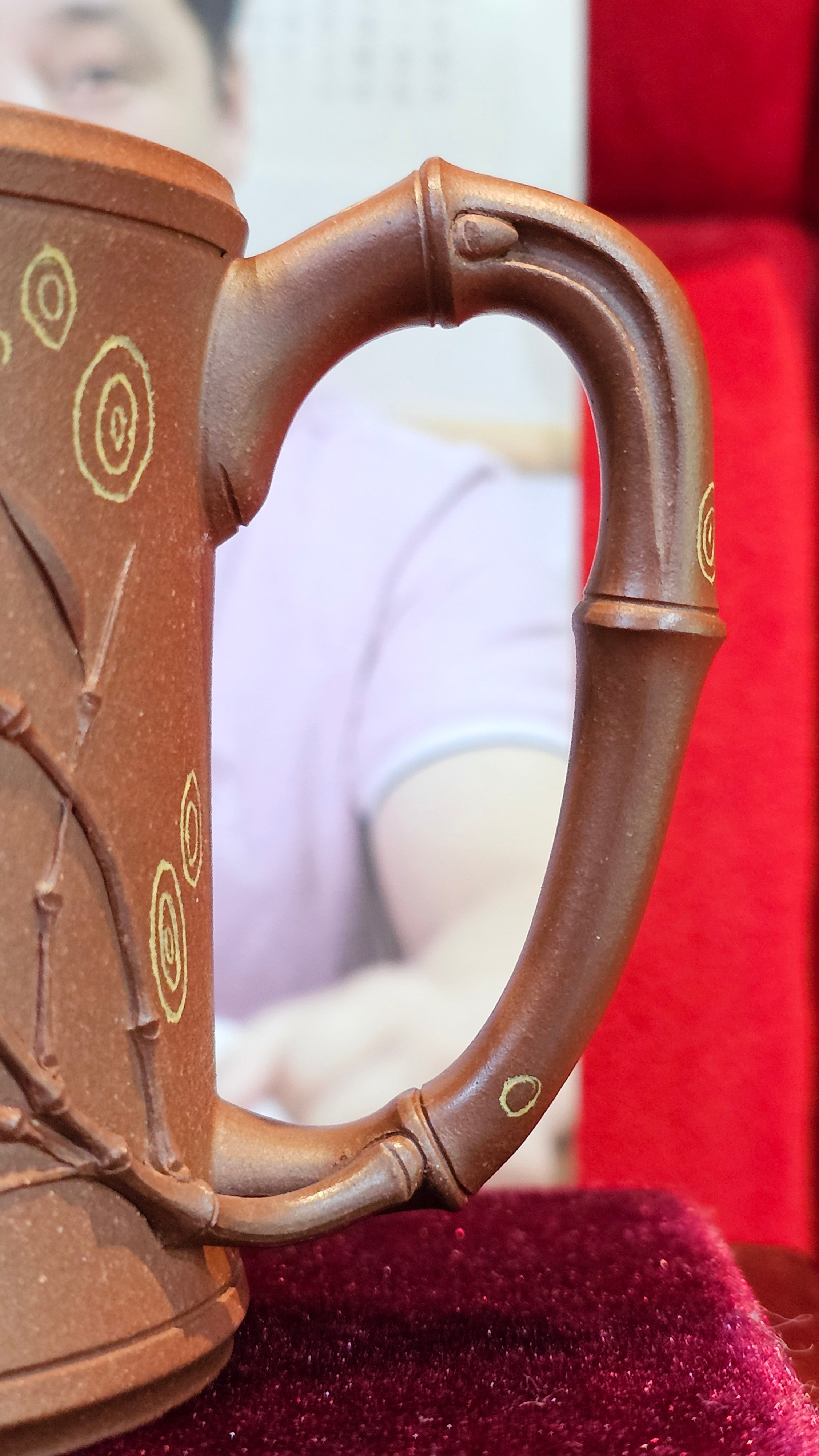 《湘妃竹段》"Xiang Fei Zhu Duan", 238.3ml, Di Cao Qing Zi Ni with Duan Ni Clay embellishments for the characteristic "Xiang Fei Bamboo" Patterns, by L4 Assoc Master Yu Chun Lei 俞春雷 ~!Congratulations to Ms S.M.! 1558hrs 4th Sept 2025, Velden! The Netherlands🇳🇱.