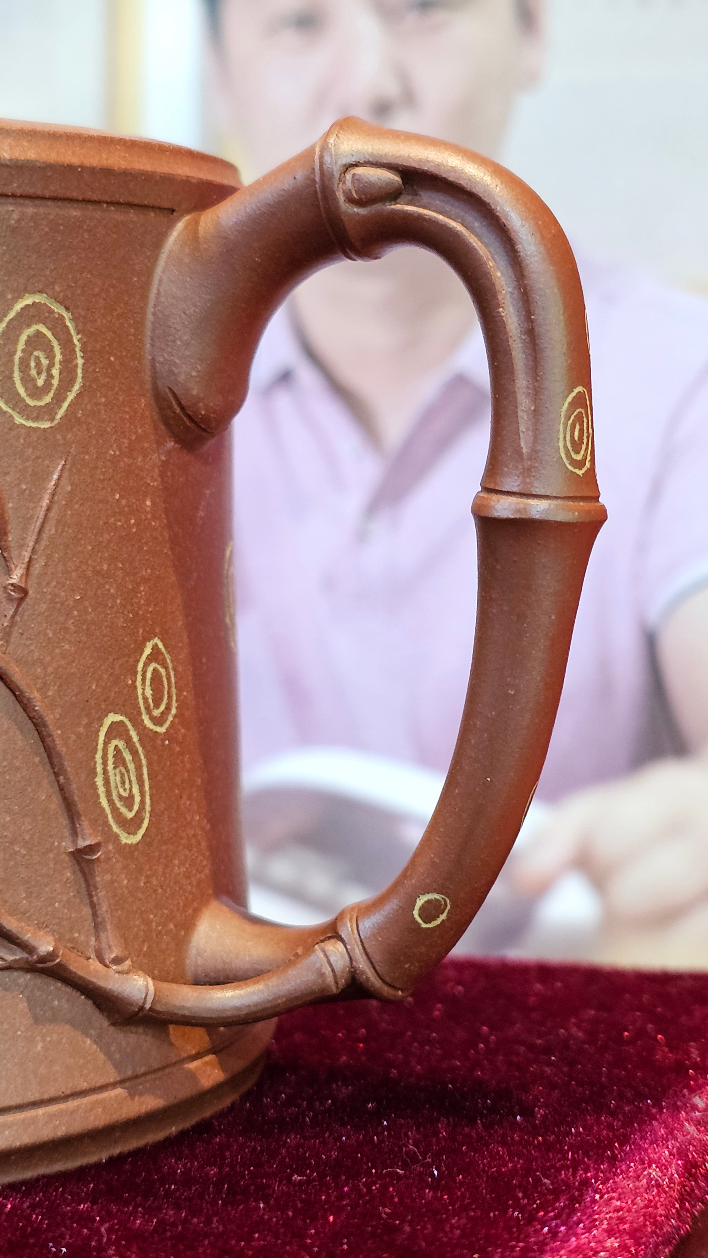 《湘妃竹段》"Xiang Fei Zhu Duan", 238.3ml, Di Cao Qing Zi Ni with Duan Ni Clay embellishments for the characteristic "Xiang Fei Bamboo" Patterns, by L4 Assoc Master Yu Chun Lei 俞春雷 ~!Congratulations to Ms S.M.! 1558hrs 4th Sept 2025, Velden! The Netherlands🇳🇱.