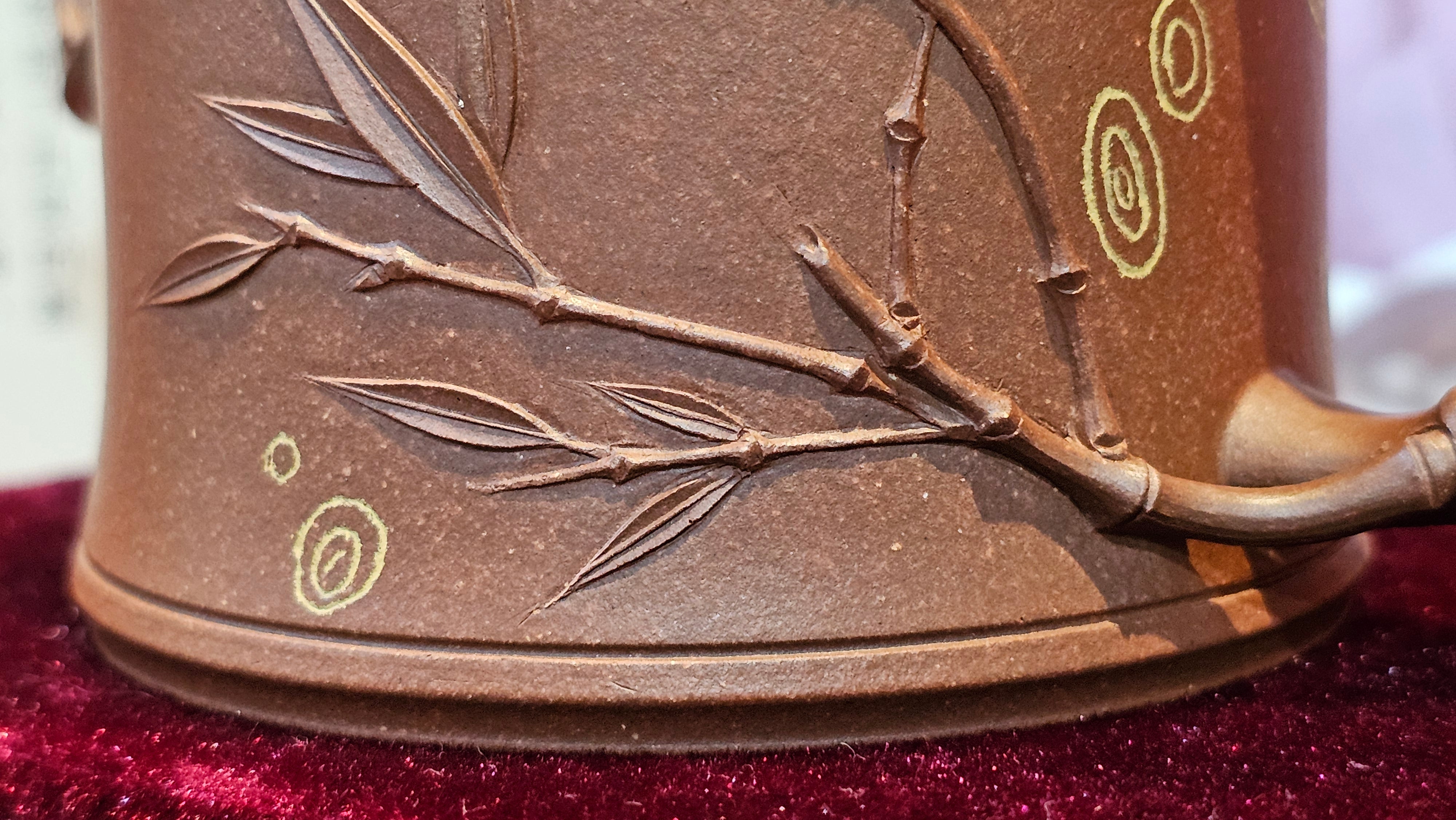 《湘妃竹段》"Xiang Fei Zhu Duan", 238.3ml, Di Cao Qing Zi Ni with Duan Ni Clay embellishments for the characteristic "Xiang Fei Bamboo" Patterns, by L4 Assoc Master Yu Chun Lei 俞春雷 ~!Congratulations to Ms S.M.! 1558hrs 4th Sept 2025, Velden! The Netherlands🇳🇱.