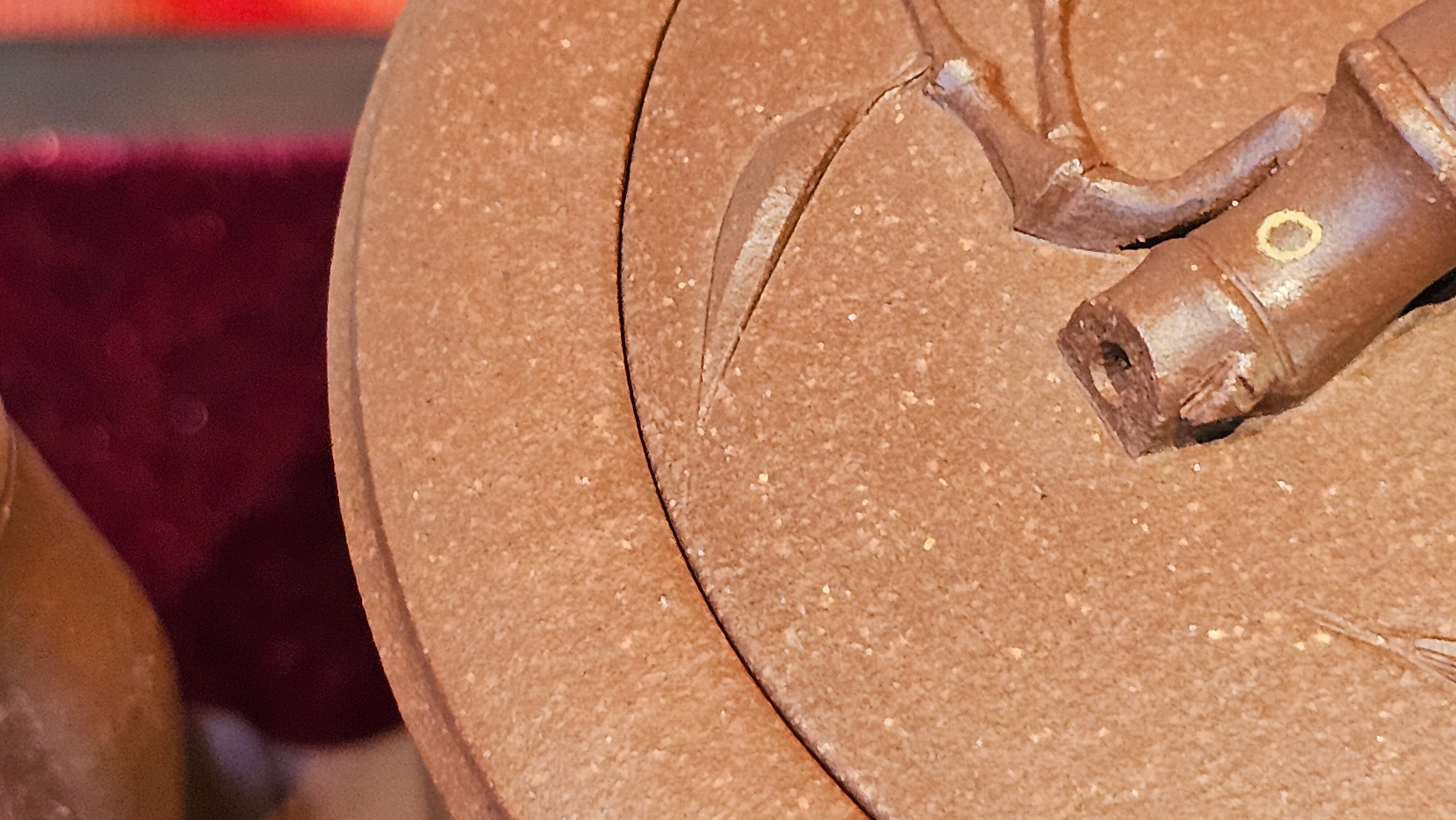 《湘妃竹段》"Xiang Fei Zhu Duan", 238.3ml, Di Cao Qing Zi Ni with Duan Ni Clay embellishments for the characteristic "Xiang Fei Bamboo" Patterns, by L4 Assoc Master Yu Chun Lei 俞春雷 ~!Congratulations to Ms S.M.! 1558hrs 4th Sept 2025, Velden! The Netherlands🇳🇱.