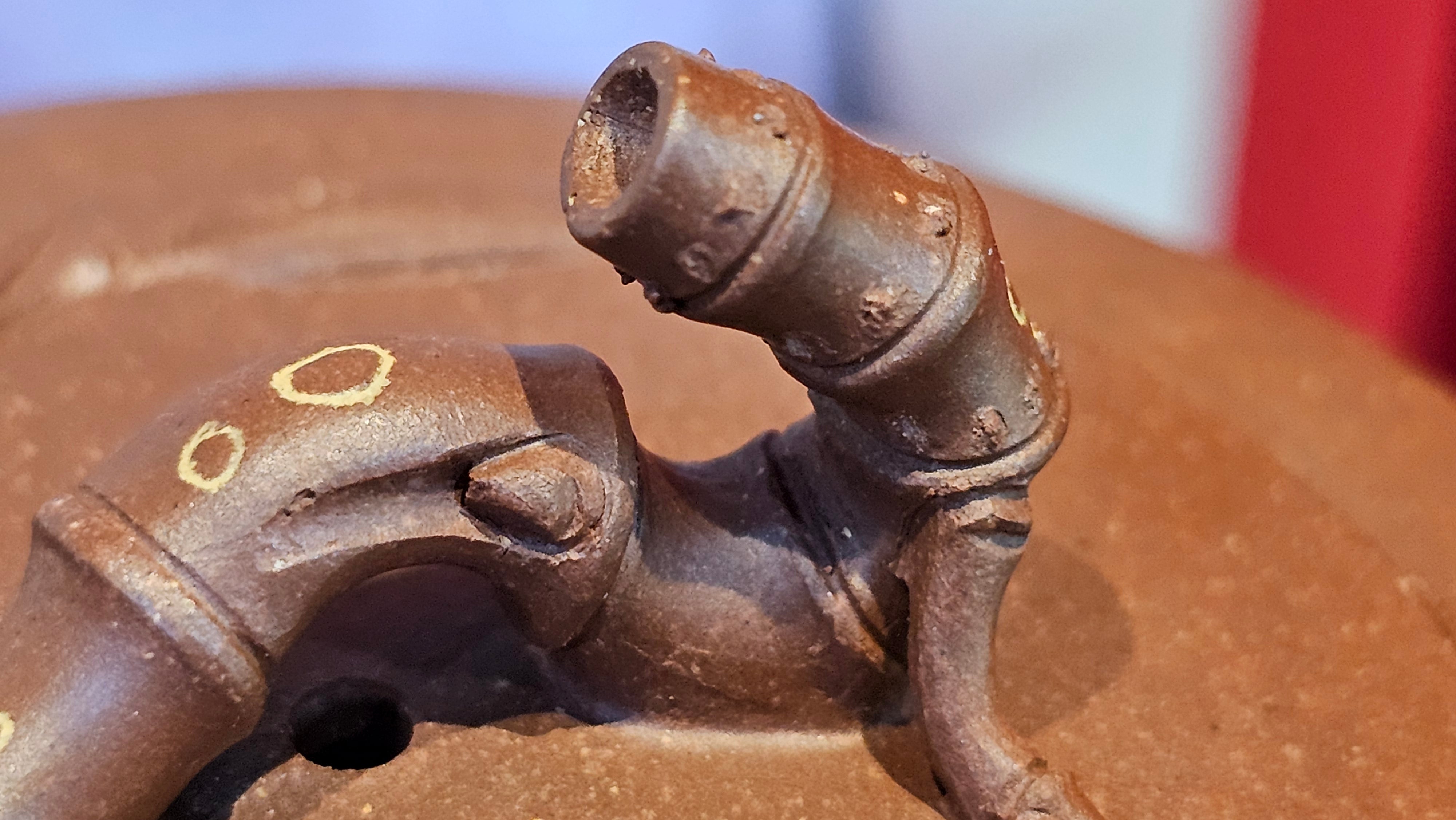 《湘妃竹段》"Xiang Fei Zhu Duan", 238.3ml, Di Cao Qing Zi Ni with Duan Ni Clay embellishments for the characteristic "Xiang Fei Bamboo" Patterns, by L4 Assoc Master Yu Chun Lei 俞春雷 ~!Congratulations to Ms S.M.! 1558hrs 4th Sept 2025, Velden! The Netherlands🇳🇱.