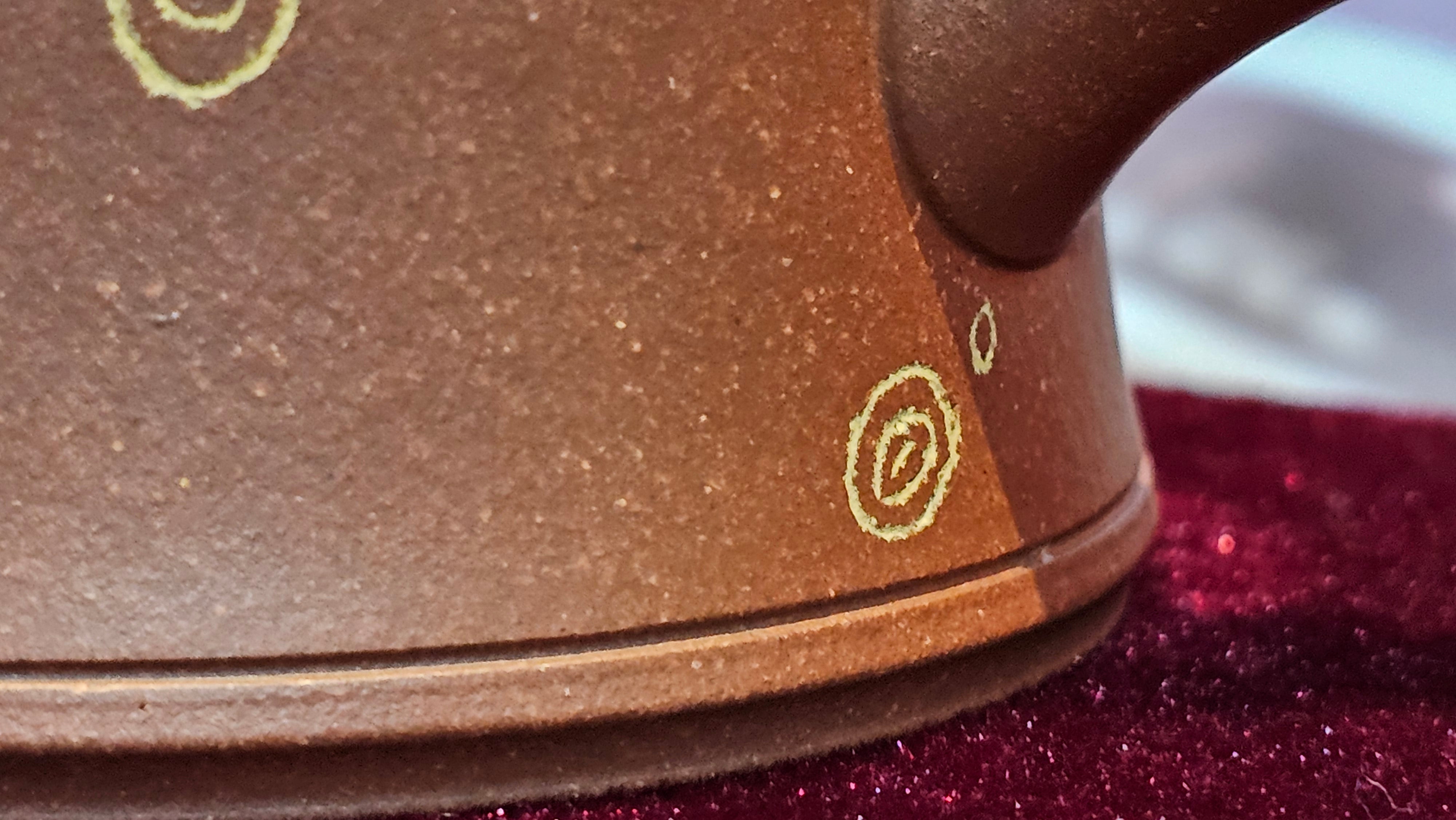 《湘妃竹段》"Xiang Fei Zhu Duan", 238.3ml, Di Cao Qing Zi Ni with Duan Ni Clay embellishments for the characteristic "Xiang Fei Bamboo" Patterns, by L4 Assoc Master Yu Chun Lei 俞春雷 ~!Congratulations to Ms S.M.! 1558hrs 4th Sept 2025, Velden! The Netherlands🇳🇱.