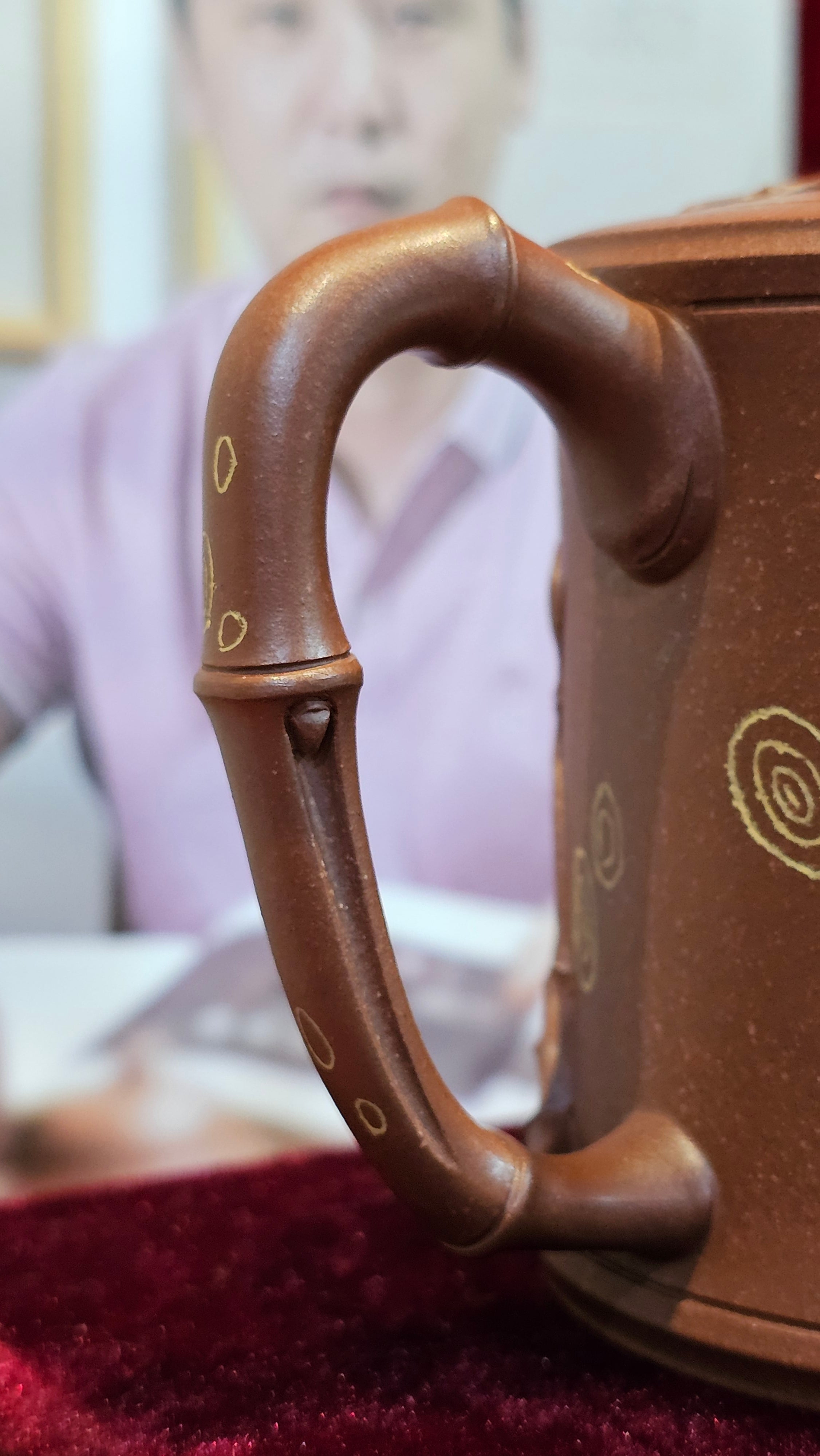 《湘妃竹段》"Xiang Fei Zhu Duan", 238.3ml, Di Cao Qing Zi Ni with Duan Ni Clay embellishments for the characteristic "Xiang Fei Bamboo" Patterns, by L4 Assoc Master Yu Chun Lei 俞春雷 ~!Congratulations to Ms S.M.! 1558hrs 4th Sept 2025, Velden! The Netherlands🇳🇱.