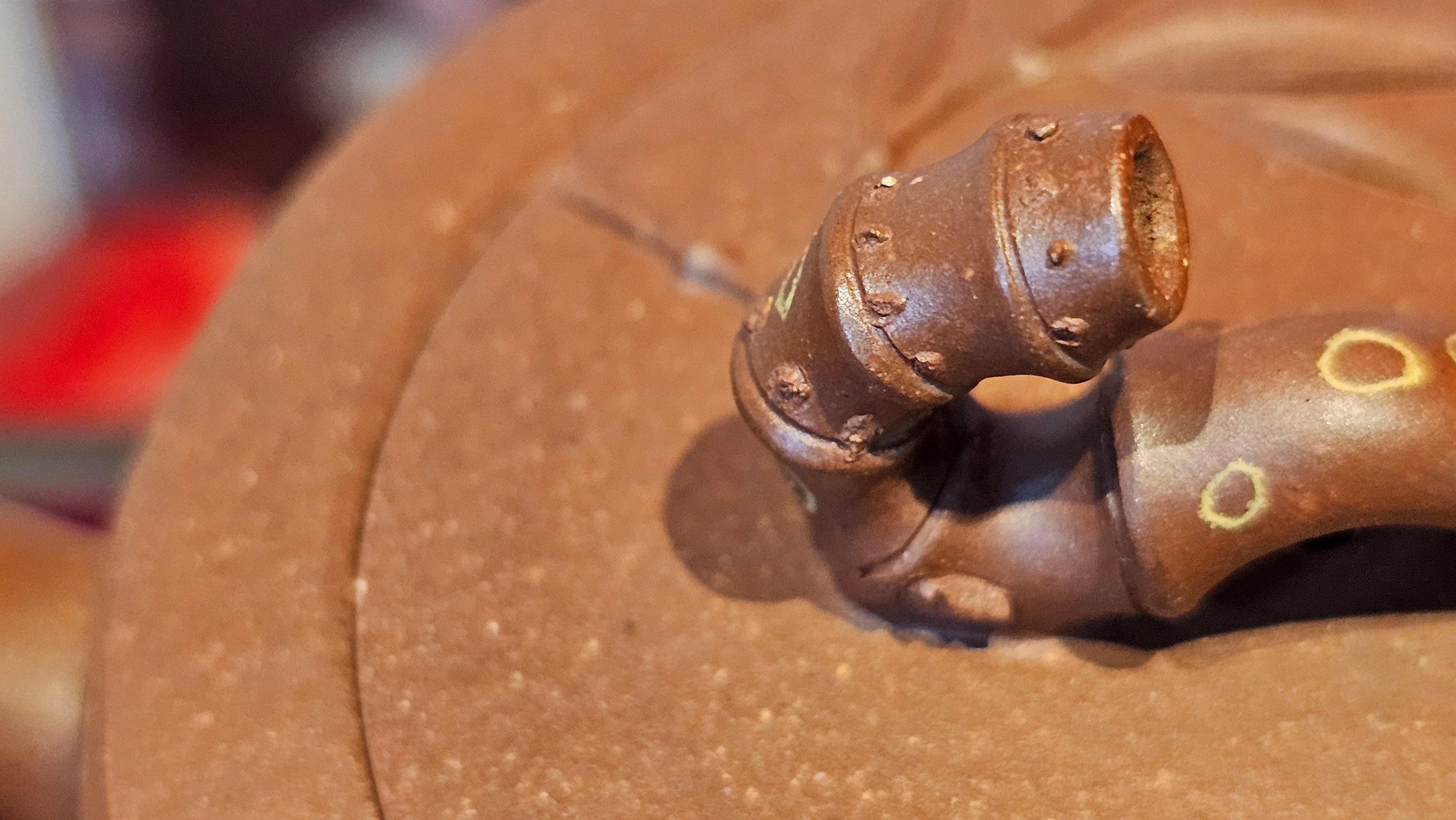 《湘妃竹段》"Xiang Fei Zhu Duan", 238.3ml, Di Cao Qing Zi Ni with Duan Ni Clay embellishments for the characteristic "Xiang Fei Bamboo" Patterns, by L4 Assoc Master Yu Chun Lei 俞春雷 ~!Congratulations to Ms S.M.! 1558hrs 4th Sept 2025, Velden! The Netherlands🇳🇱.