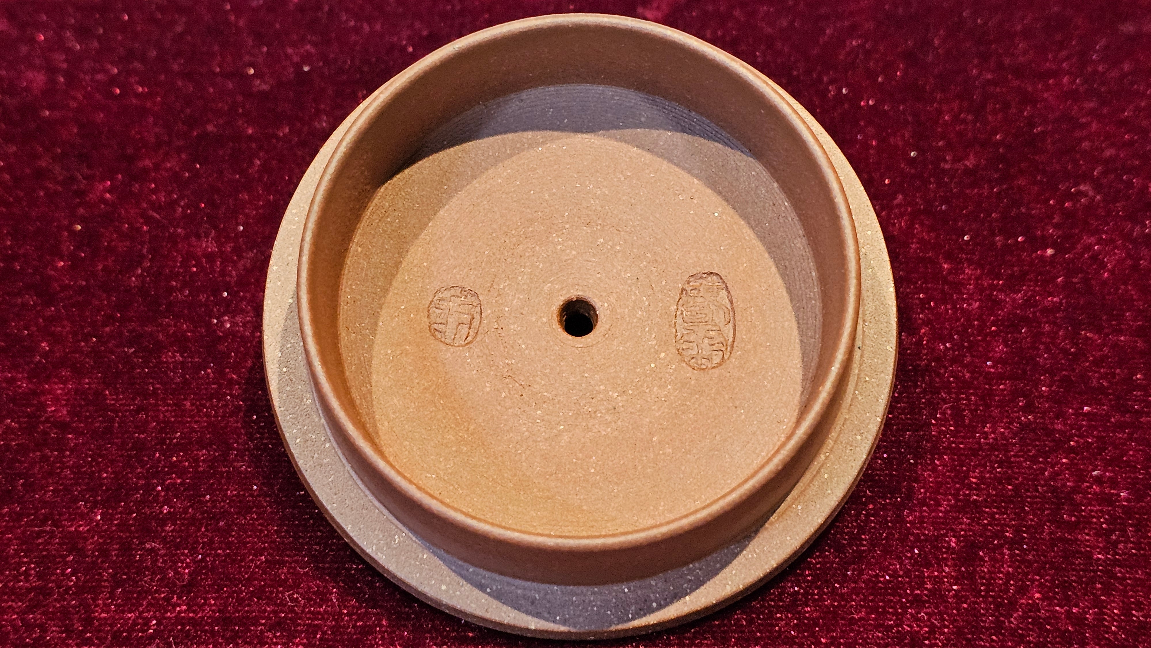 《湘妃竹段》"Xiang Fei Zhu Duan", 238.3ml, Di Cao Qing Zi Ni with Duan Ni Clay embellishments for the characteristic "Xiang Fei Bamboo" Patterns, by L4 Assoc Master Yu Chun Lei 俞春雷 ~!Congratulations to Ms S.M.! 1558hrs 4th Sept 2025, Velden! The Netherlands🇳🇱.