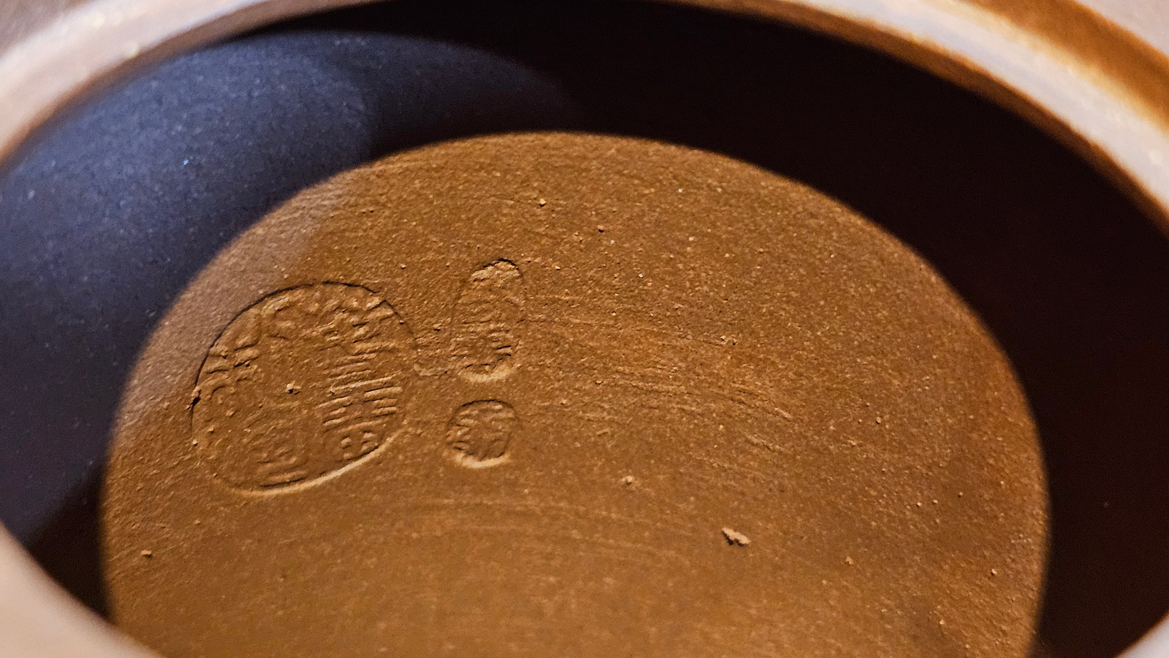 《湘妃竹段》"Xiang Fei Zhu Duan", 238.3ml, Di Cao Qing Zi Ni with Duan Ni Clay embellishments for the characteristic "Xiang Fei Bamboo" Patterns, by L4 Assoc Master Yu Chun Lei 俞春雷 ~!Congratulations to Ms S.M.! 1558hrs 4th Sept 2025, Velden! The Netherlands🇳🇱.