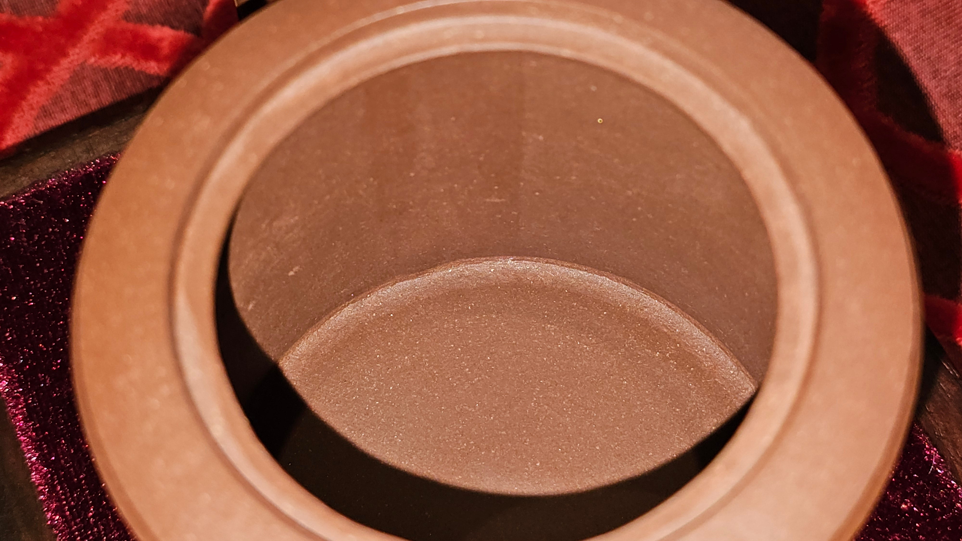 《湘妃竹段》"Xiang Fei Zhu Duan", 238.3ml, Di Cao Qing Zi Ni with Duan Ni Clay embellishments for the characteristic "Xiang Fei Bamboo" Patterns, by L4 Assoc Master Yu Chun Lei 俞春雷 ~!Congratulations to Ms S.M.! 1558hrs 4th Sept 2025, Velden! The Netherlands🇳🇱.