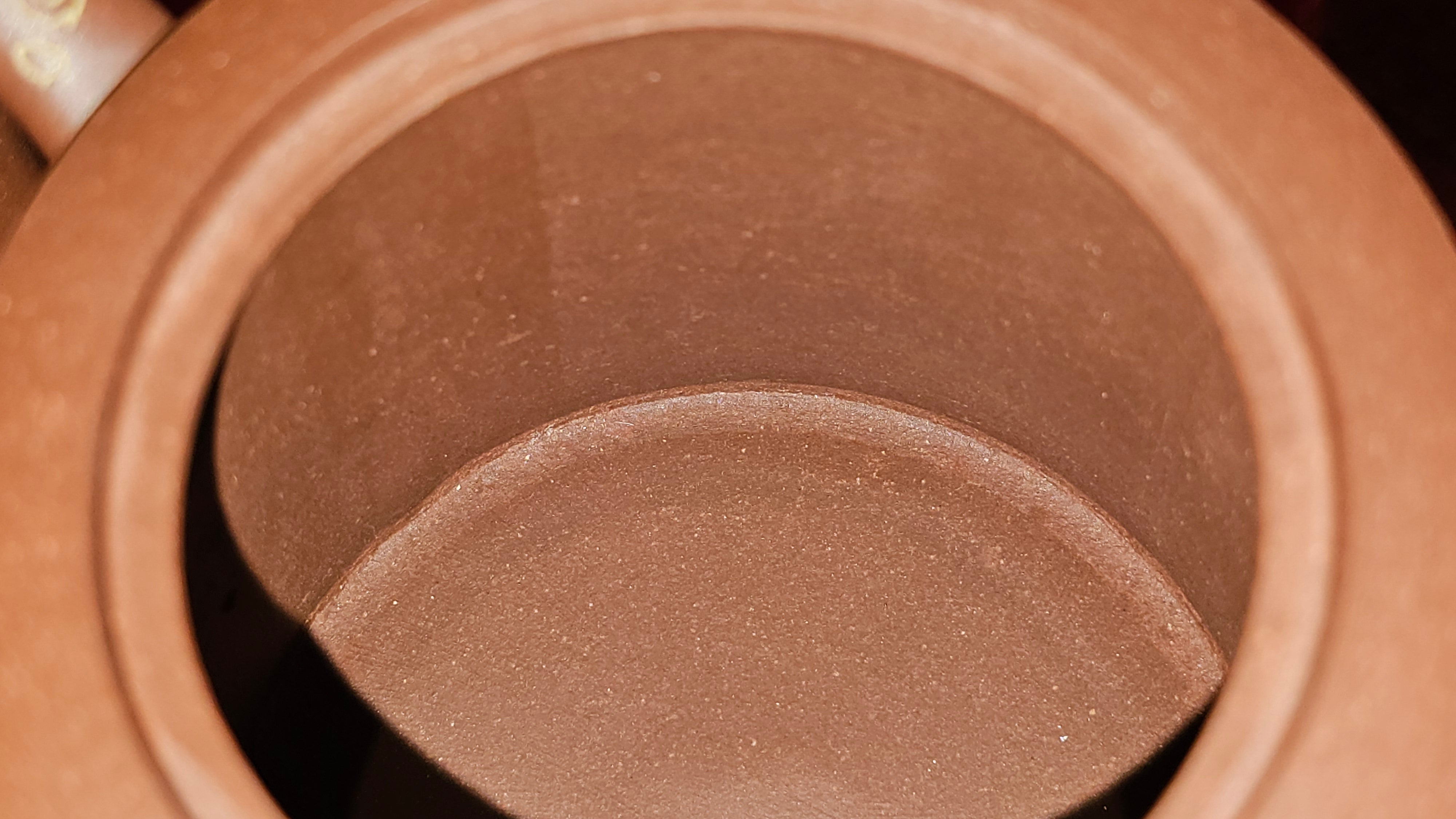 《湘妃竹段》"Xiang Fei Zhu Duan", 238.3ml, Di Cao Qing Zi Ni with Duan Ni Clay embellishments for the characteristic "Xiang Fei Bamboo" Patterns, by L4 Assoc Master Yu Chun Lei 俞春雷 ~!Congratulations to Ms S.M.! 1558hrs 4th Sept 2025, Velden! The Netherlands🇳🇱.