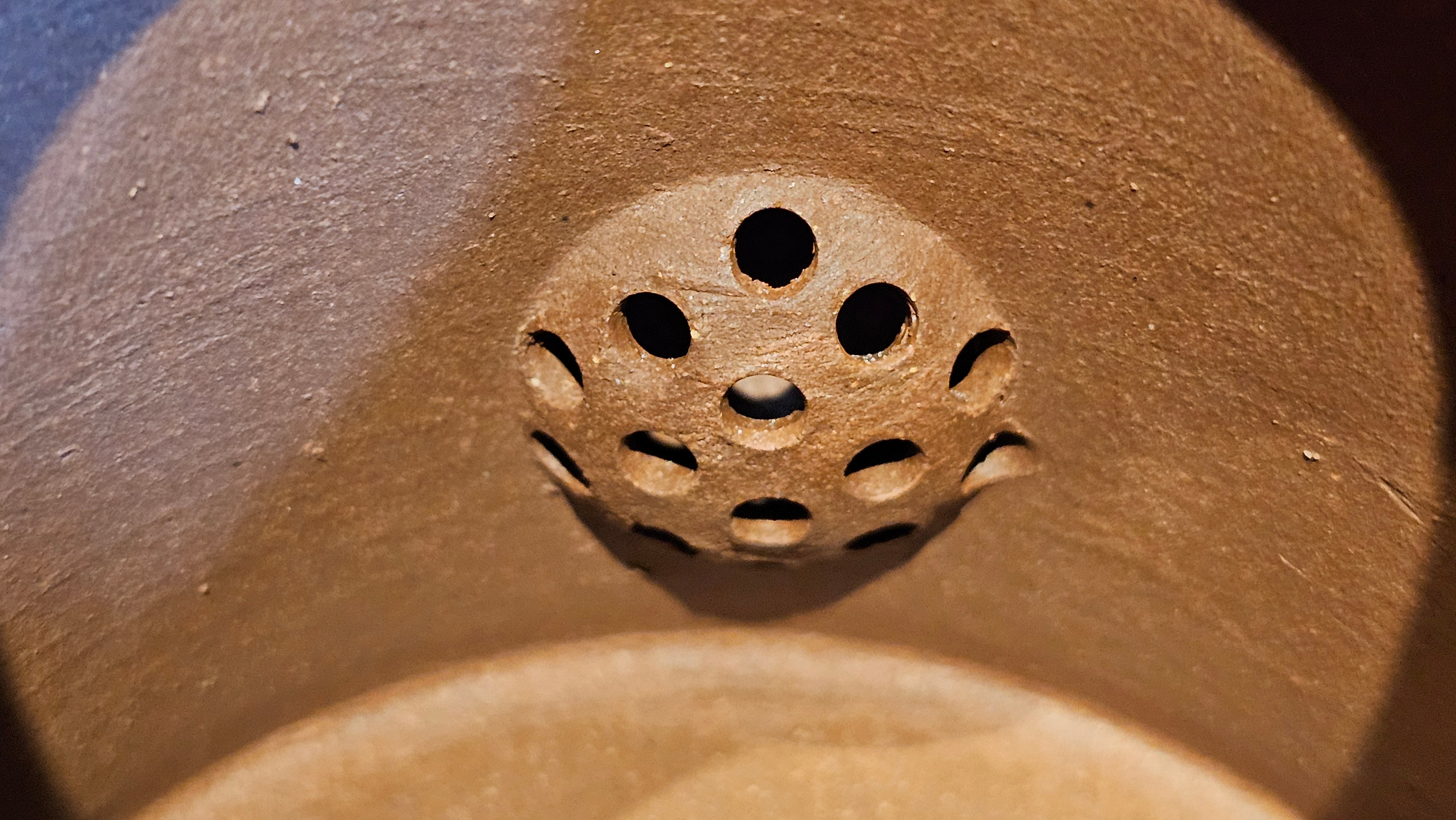 《湘妃竹段》"Xiang Fei Zhu Duan", 238.3ml, Di Cao Qing Zi Ni with Duan Ni Clay embellishments for the characteristic "Xiang Fei Bamboo" Patterns, by L4 Assoc Master Yu Chun Lei 俞春雷 ~!Congratulations to Ms S.M.! 1558hrs 4th Sept 2025, Velden! The Netherlands🇳🇱.