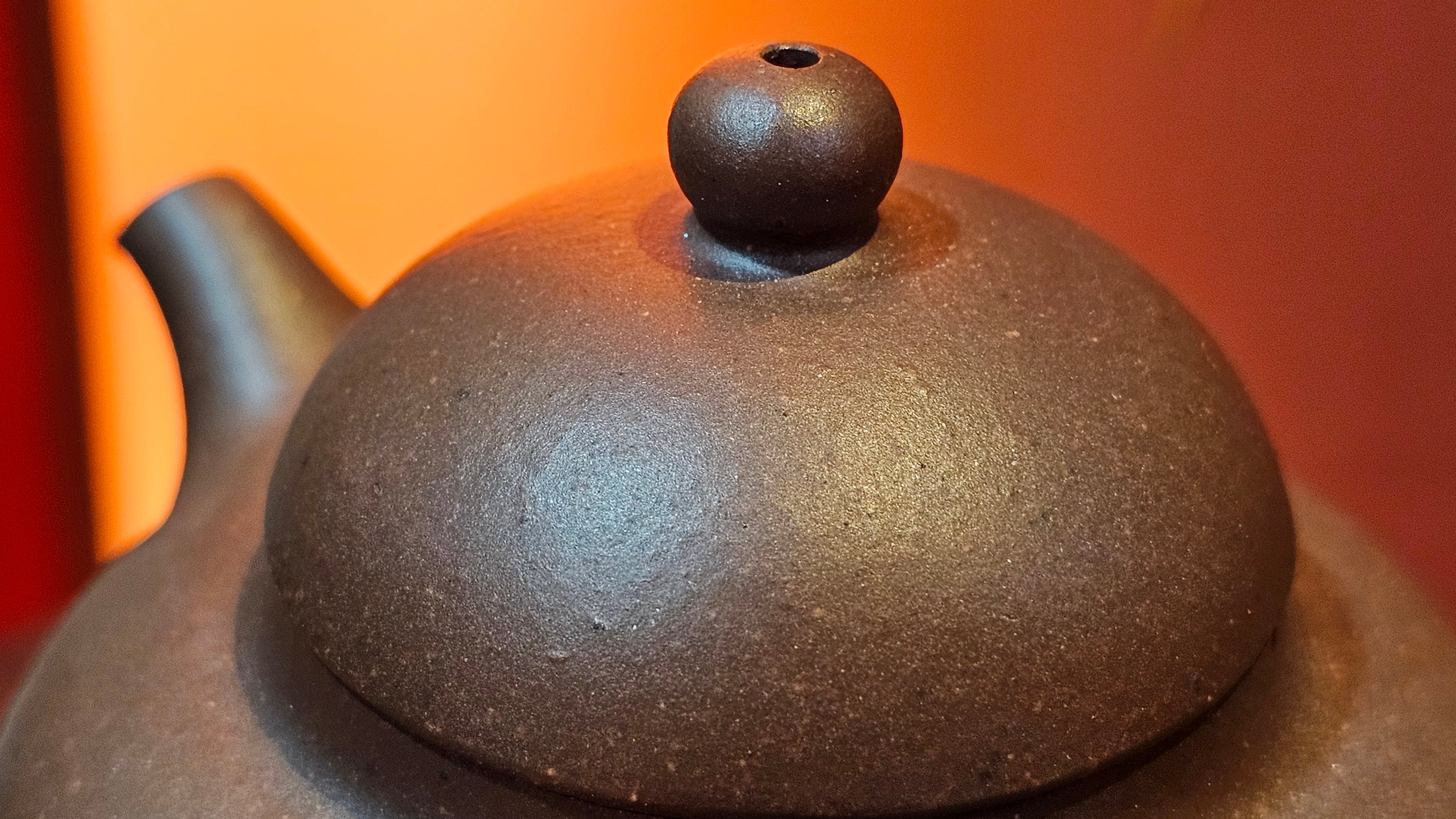 Gao Pan 高番, 136.3ml (very well-weighted bottom, stable!), Zi Ni (Low Sieve Count) 紫泥(低目数), by our Craftsman Fan Xiao Zhi 范小智 ~ Congratulations to Mr M.S.! 1805hrs 5th Sept 2025, Southbury! CT!