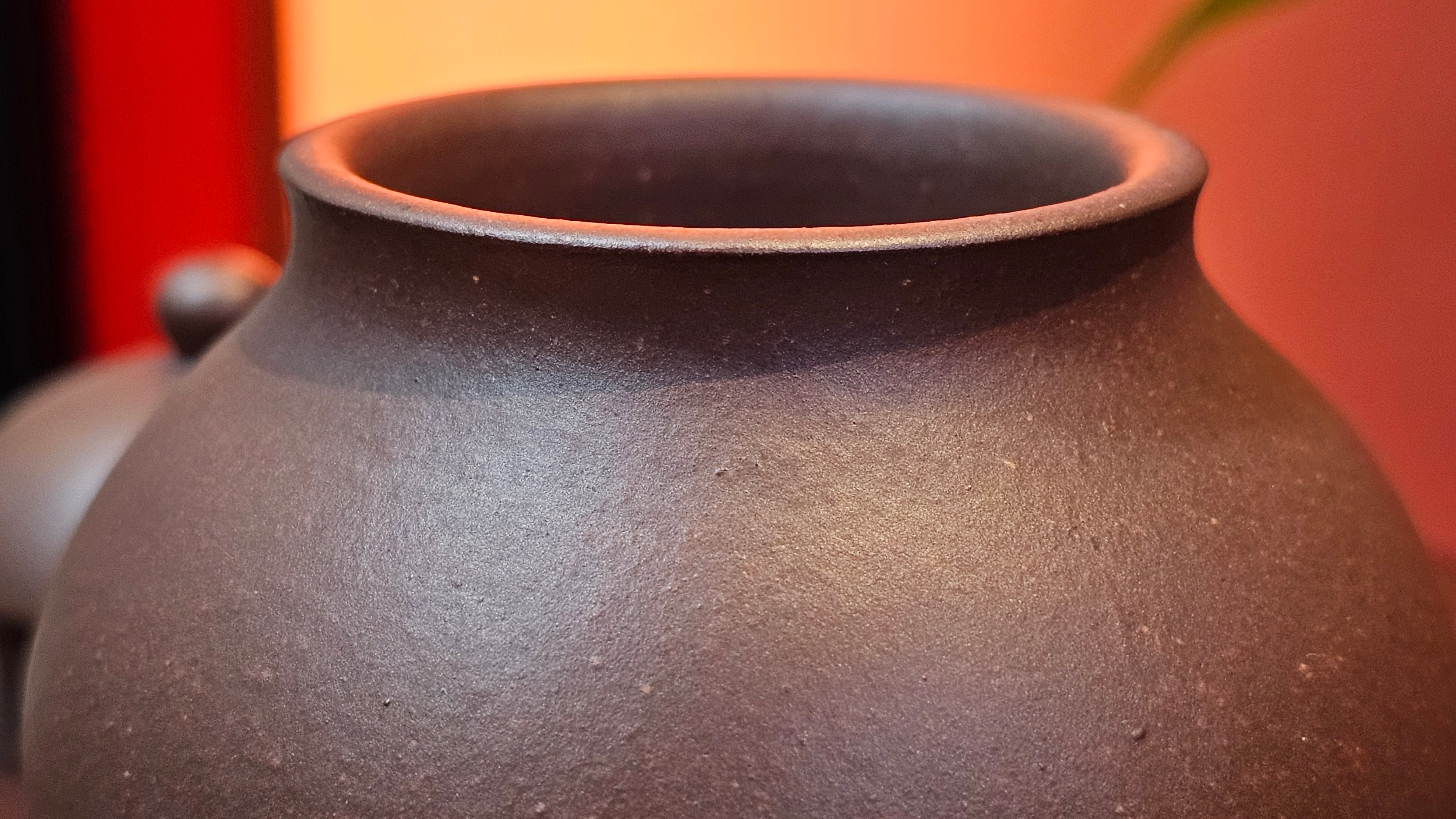 Gao Pan 高番, 136.3ml (very well-weighted bottom, stable!), Zi Ni (Low Sieve Count) 紫泥(低目数), by our Craftsman Fan Xiao Zhi 范小智 ~ Congratulations to Mr M.S.! 1805hrs 5th Sept 2025, Southbury! CT!