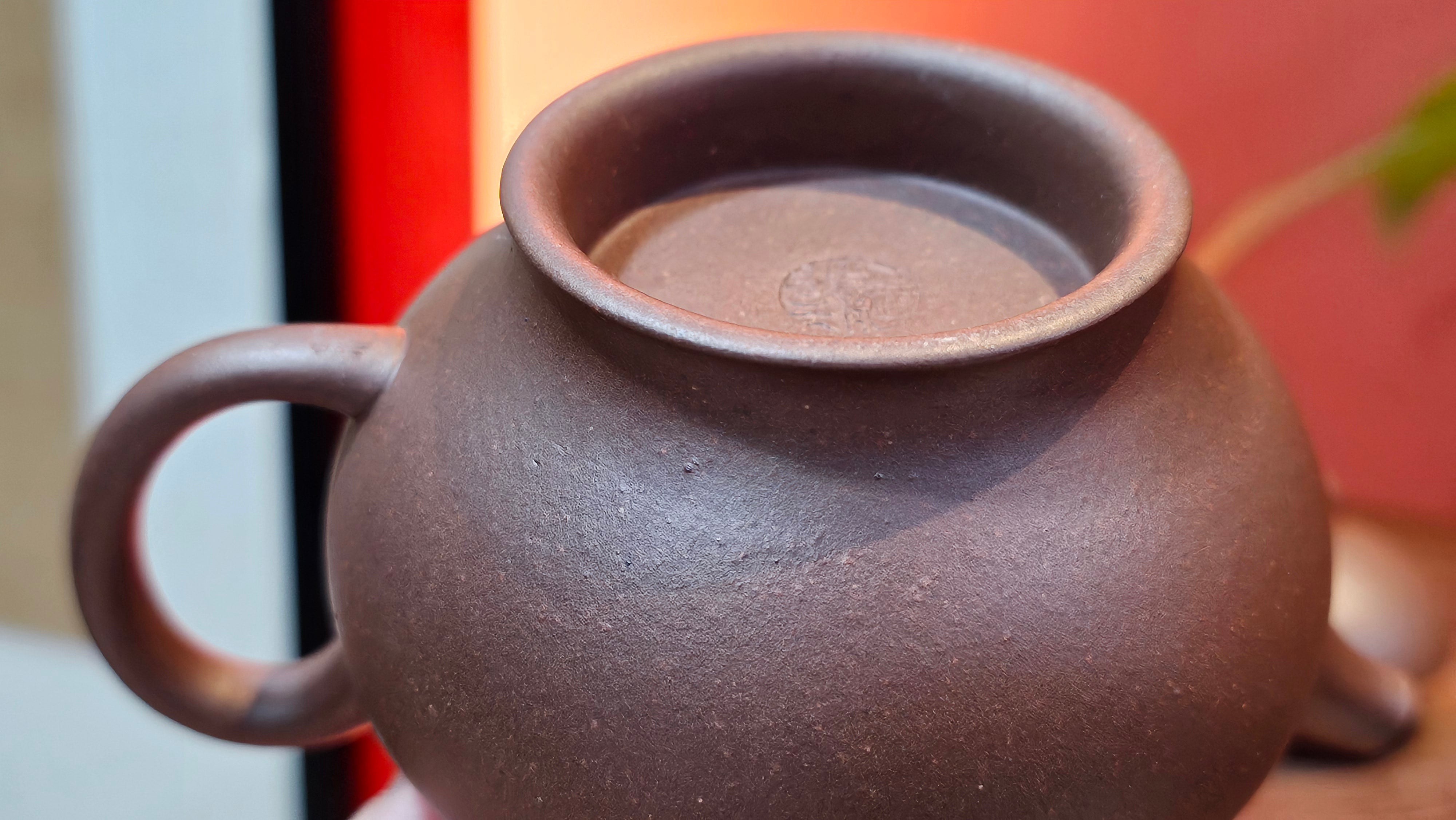 Gao Pan 高番, 136.3ml (very well-weighted bottom, stable!), Zi Ni (Low Sieve Count) 紫泥(低目数), by our Craftsman Fan Xiao Zhi 范小智 ~ Congratulations to Mr M.S.! 1805hrs 5th Sept 2025, Southbury! CT!