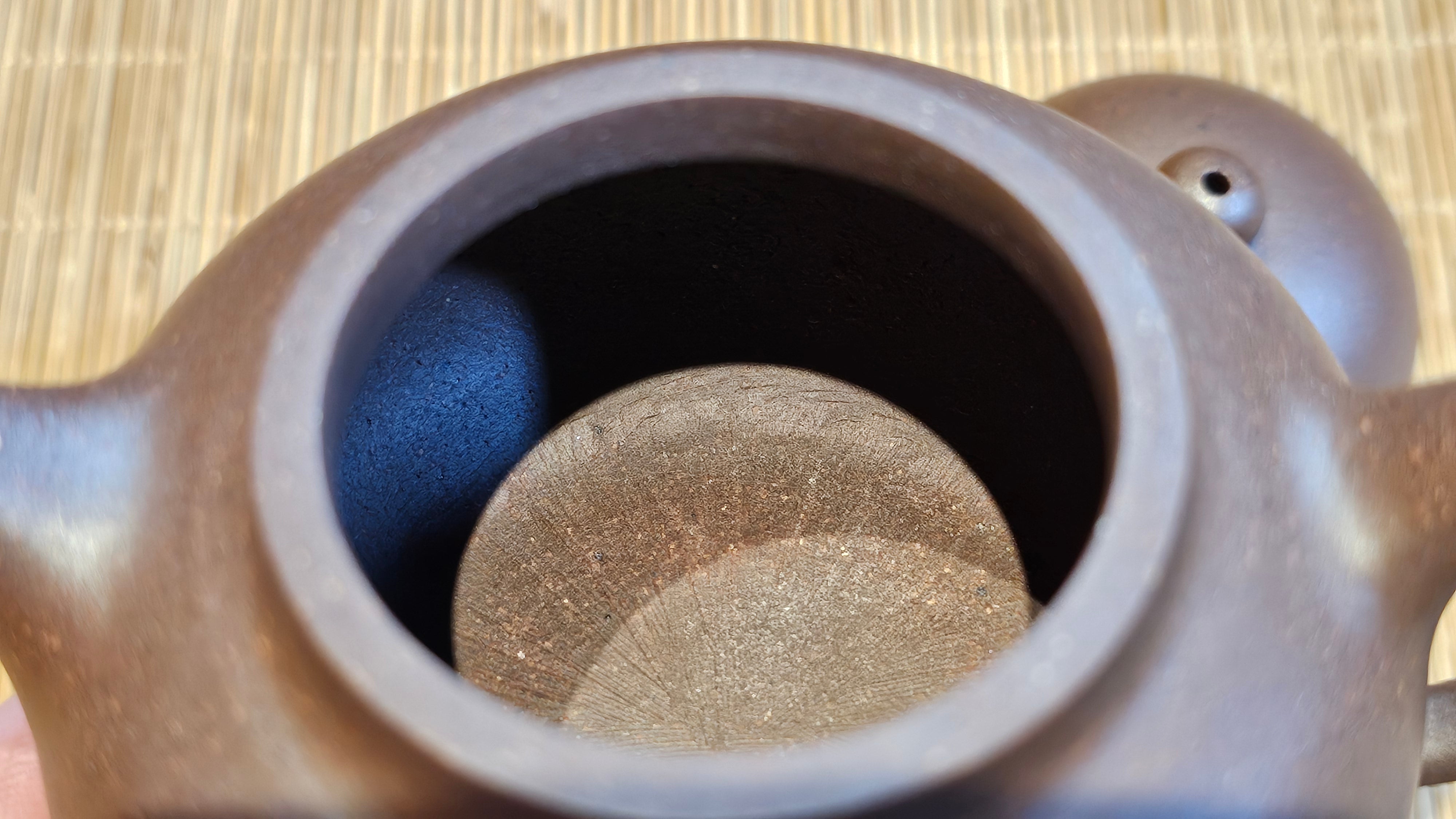 Gao Pan 高番, 136.3ml (very well-weighted bottom, stable!), Zi Ni (Low Sieve Count) 紫泥(低目数), by our Craftsman Fan Xiao Zhi 范小智 ~ Congratulations to Mr M.S.! 1805hrs 5th Sept 2025, Southbury! CT!