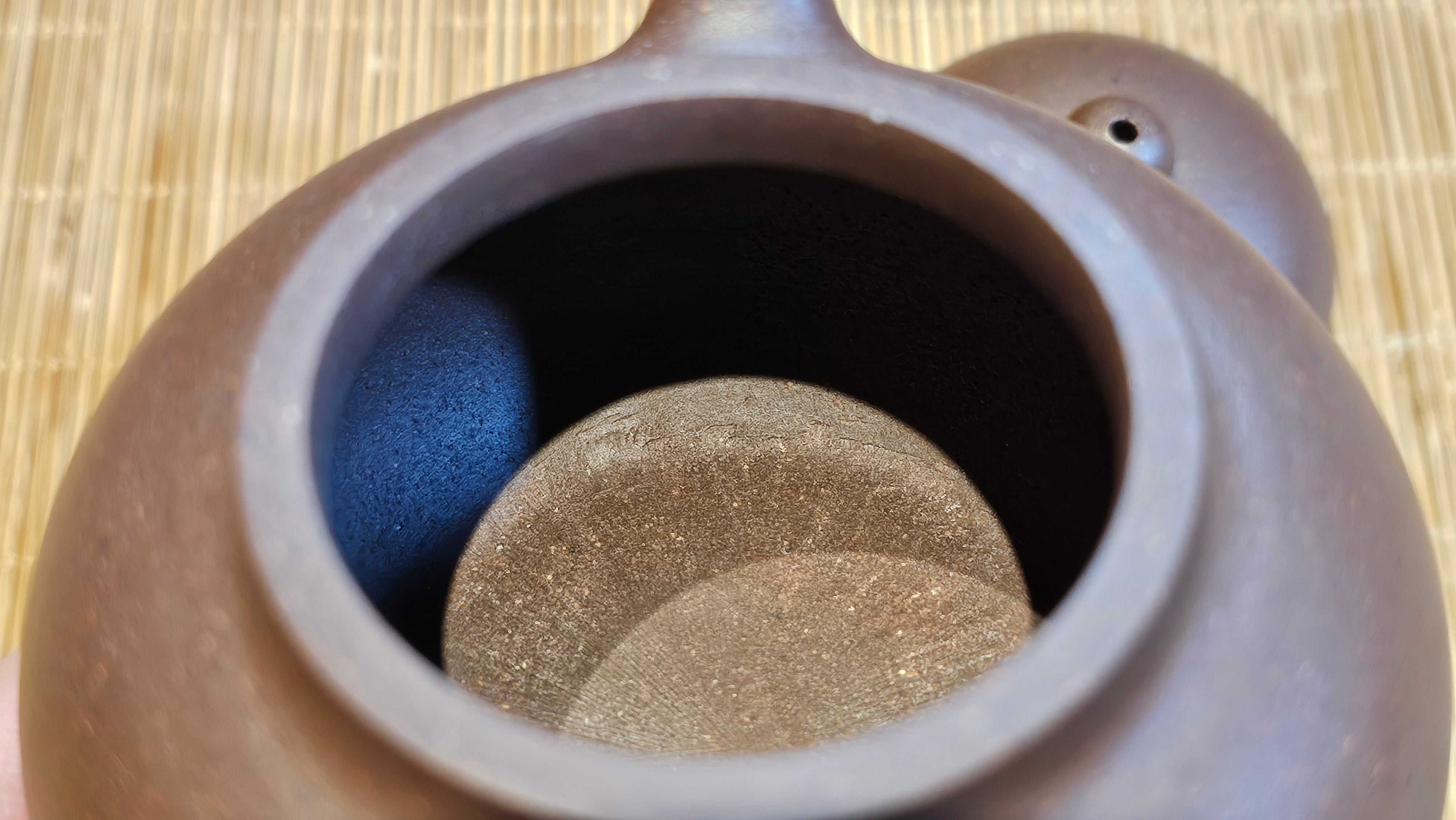 Gao Pan 高番, 136.3ml (very well-weighted bottom, stable!), Zi Ni (Low Sieve Count) 紫泥(低目数), by our Craftsman Fan Xiao Zhi 范小智 ~ Congratulations to Mr M.S.! 1805hrs 5th Sept 2025, Southbury! CT!