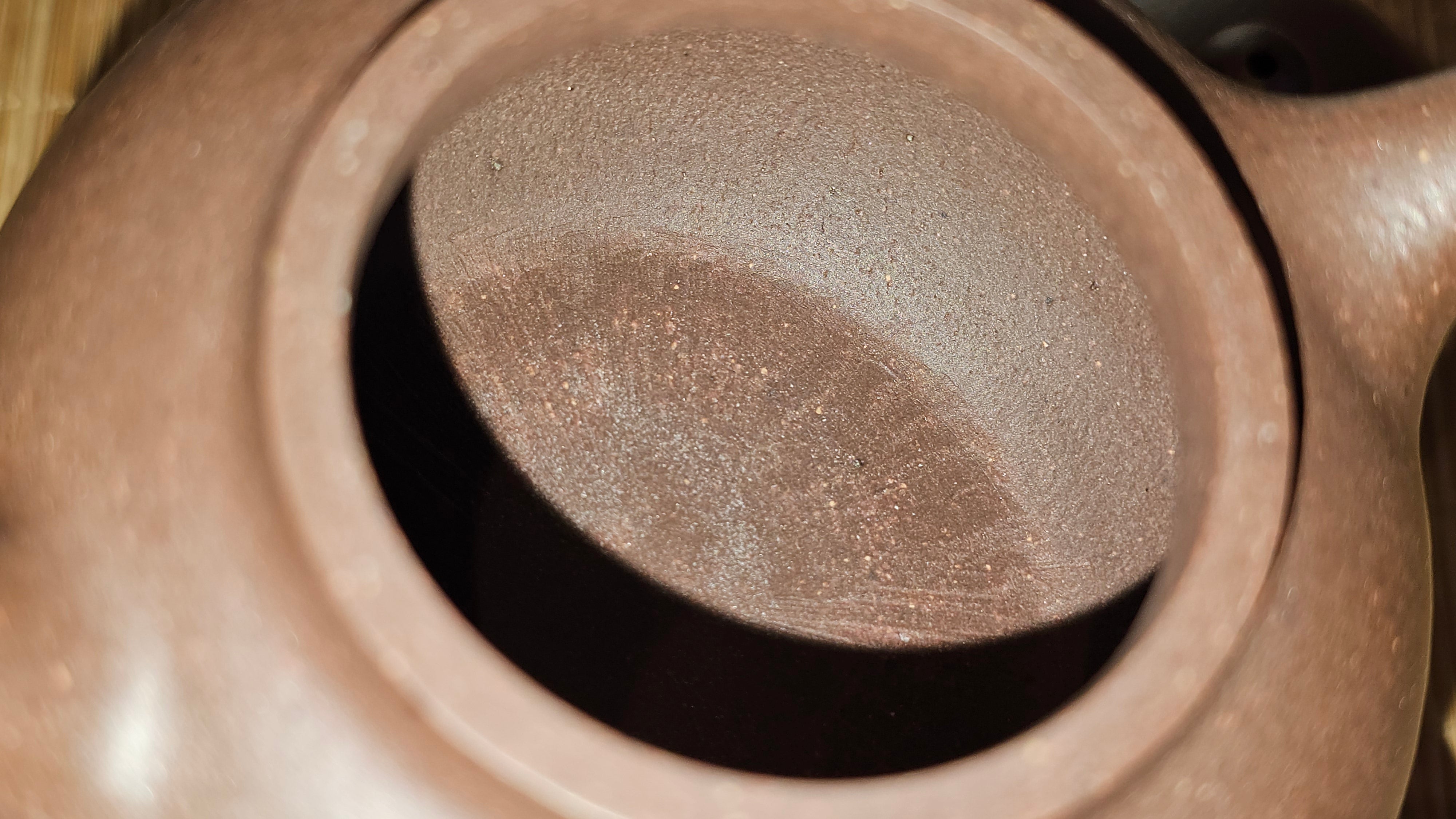 Gao Pan 高番, 136.3ml (very well-weighted bottom, stable!), Zi Ni (Low Sieve Count) 紫泥(低目数), by our Craftsman Fan Xiao Zhi 范小智 ~ Congratulations to Mr M.S.! 1805hrs 5th Sept 2025, Southbury! CT!