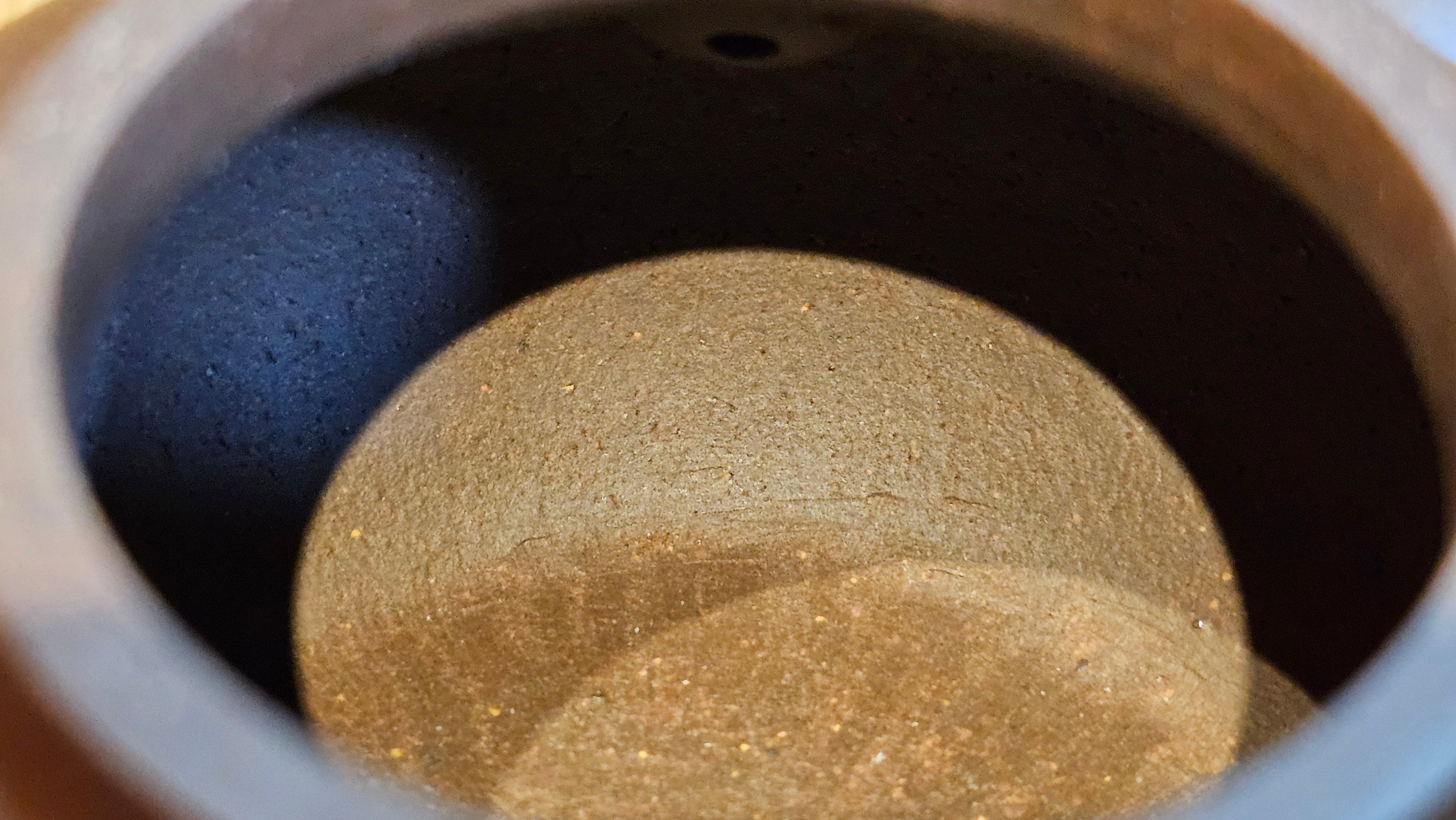 Gao Pan 高番, 136.3ml (very well-weighted bottom, stable!), Zi Ni (Low Sieve Count) 紫泥(低目数), by our Craftsman Fan Xiao Zhi 范小智 ~ Congratulations to Mr M.S.! 1805hrs 5th Sept 2025, Southbury! CT!