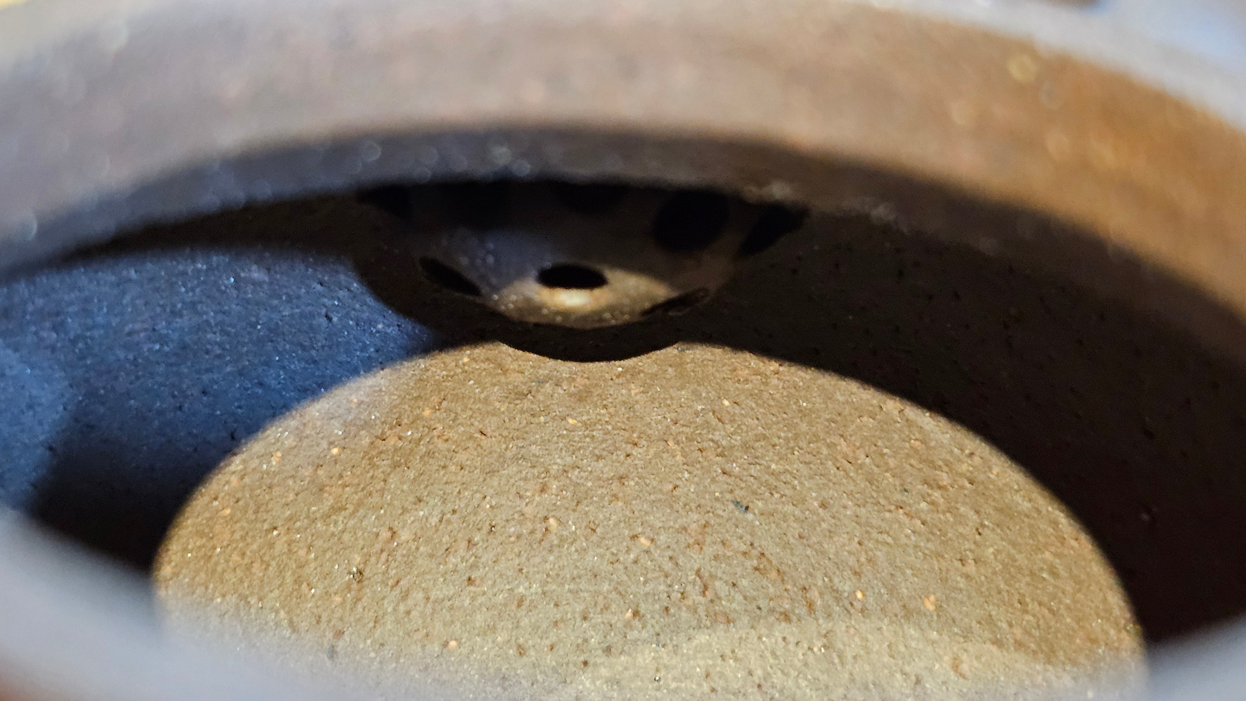 Gao Pan 高番, 136.3ml (very well-weighted bottom, stable!), Zi Ni (Low Sieve Count) 紫泥(低目数), by our Craftsman Fan Xiao Zhi 范小智 ~ Congratulations to Mr M.S.! 1805hrs 5th Sept 2025, Southbury! CT!