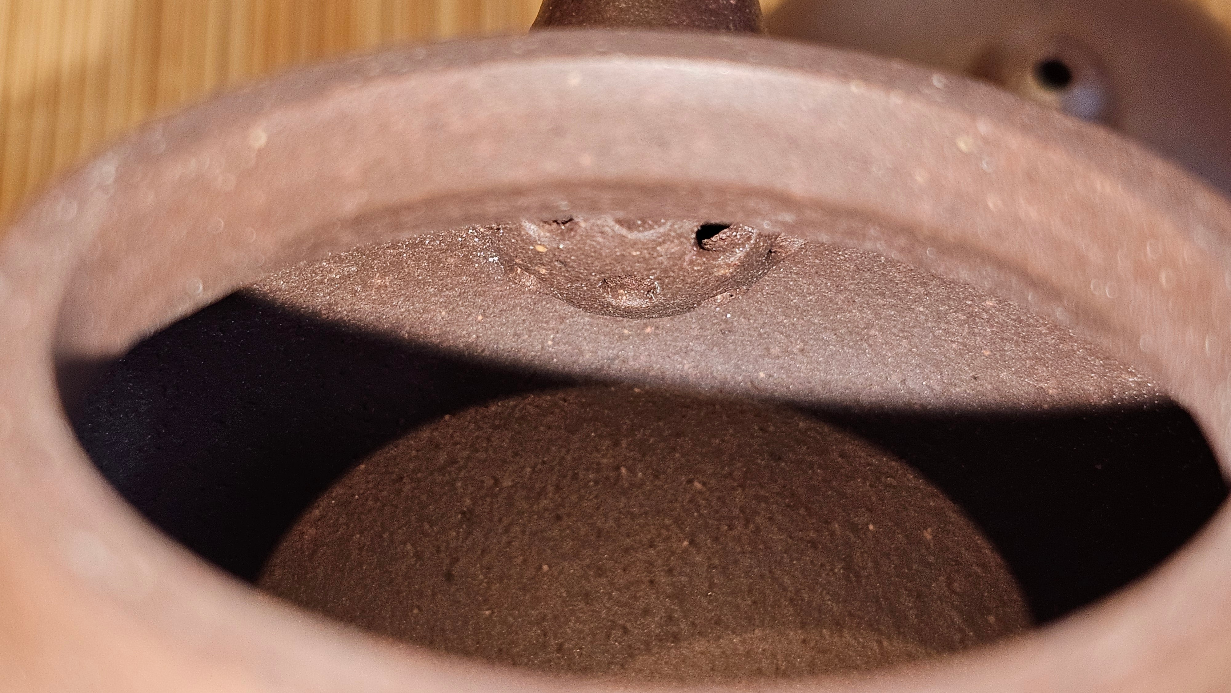 Gao Pan 高番, 136.3ml (very well-weighted bottom, stable!), Zi Ni (Low Sieve Count) 紫泥(低目数), by our Craftsman Fan Xiao Zhi 范小智 ~ Congratulations to Mr M.S.! 1805hrs 5th Sept 2025, Southbury! CT!