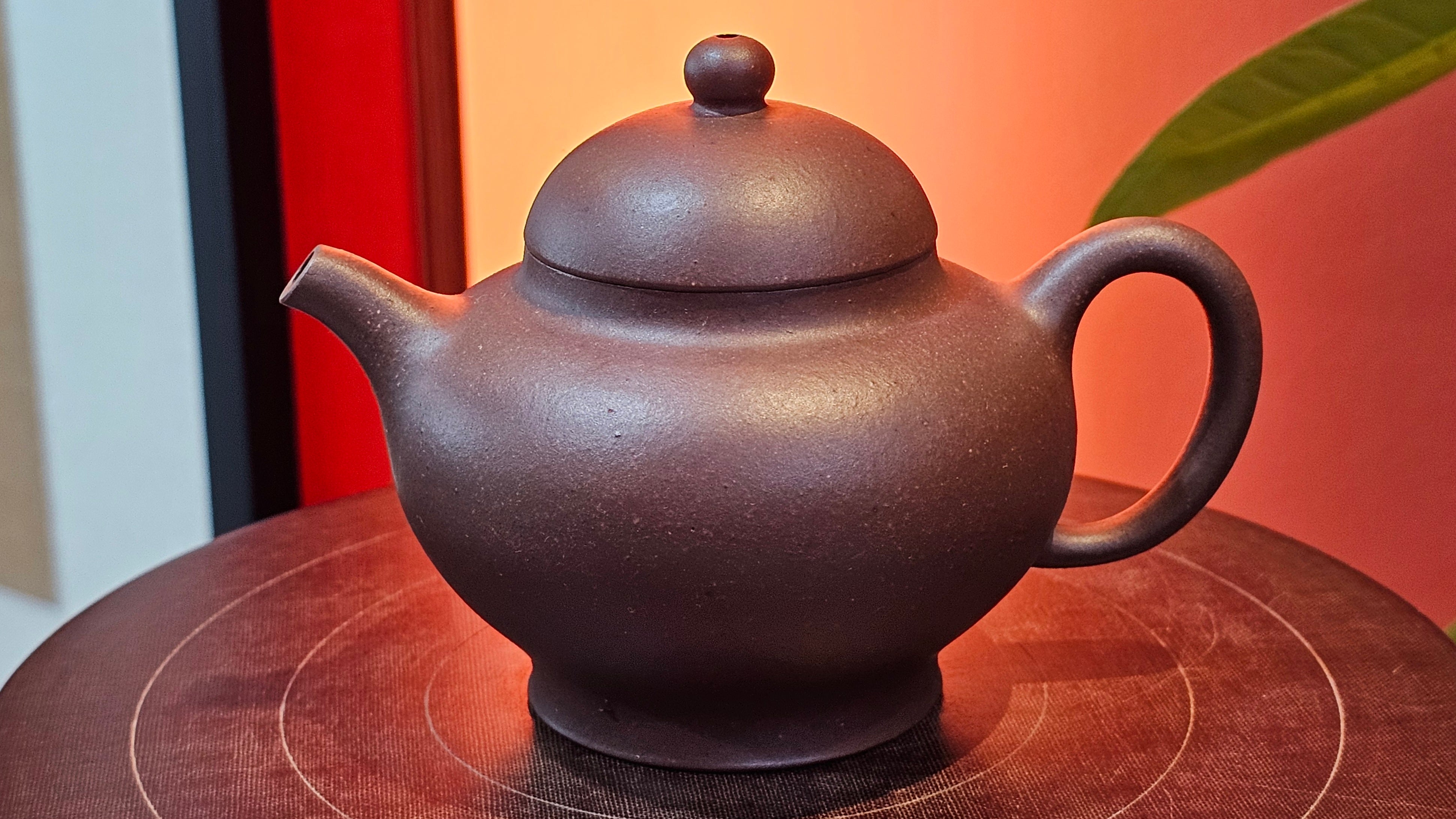 Gao Pan 高番, 136.3ml (very well-weighted bottom, stable!), Zi Ni (Low Sieve Count) 紫泥(低目数), by our Craftsman Fan Xiao Zhi 范小智 ~ Congratulations to Mr M.S.! 1805hrs 5th Sept 2025, Southbury! CT!