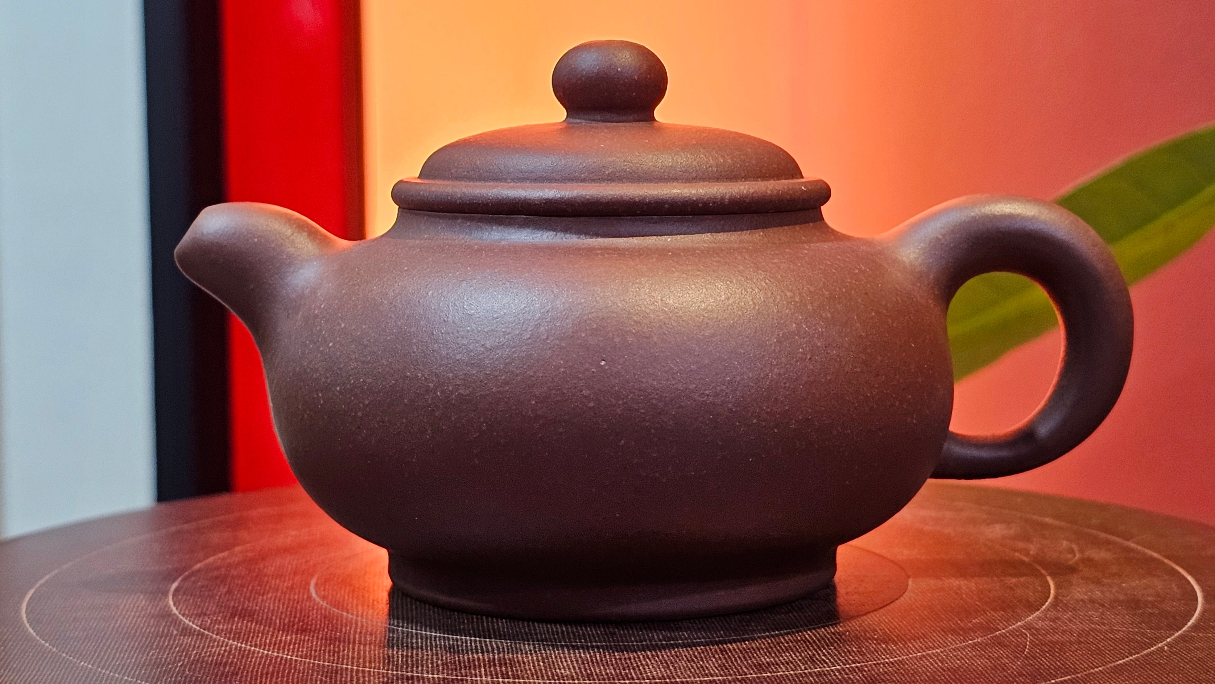 Xuan Zhu Hu 玄珠壶, 141.6ml, Zi Ni 紫泥, by our Craftsman Fan Xiao Zhi 范小智 ~ Congratulations!to Mr B.H.S.! 2005hrs 8th Sept 2025, Jakarta! Indonesia🇮🇩!