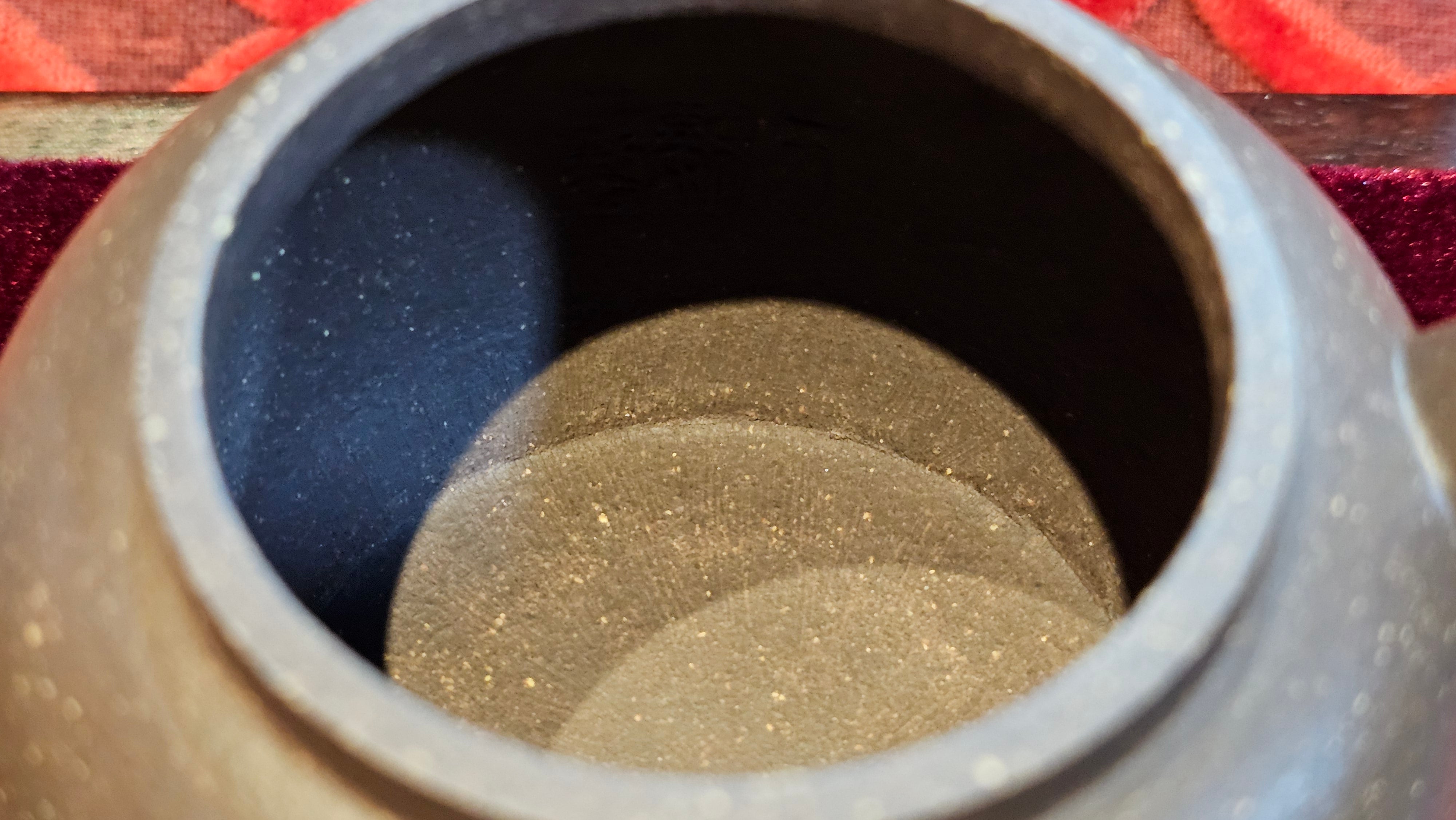 《平盖莲子》"Ping Gai Lian Zi", 233.9ml, Qing Hui Duan Ni 青灰段泥 ~ Crafted by L3A Consummate Master Artist Li Yan Ru 李艳如 ~ Congratulations to Dr W.S.! 1012hrs 6th Sept 2025! Phoenix, AZ!