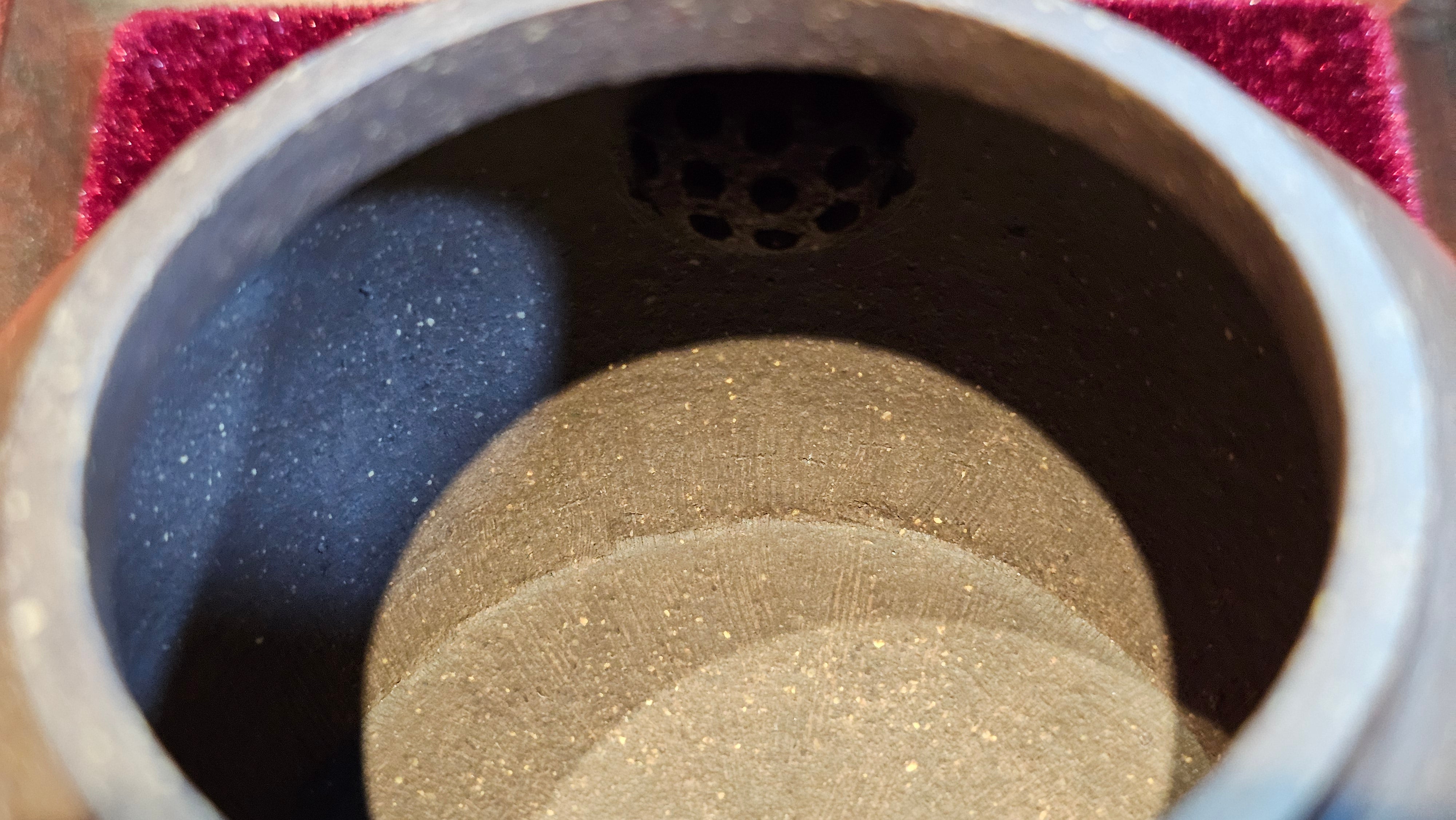 《平盖莲子》"Ping Gai Lian Zi", 233.9ml, Qing Hui Duan Ni 青灰段泥 ~ Crafted by L3A Consummate Master Artist Li Yan Ru 李艳如 ~ Congratulations to Dr W.S.! 1012hrs 6th Sept 2025! Phoenix, AZ!