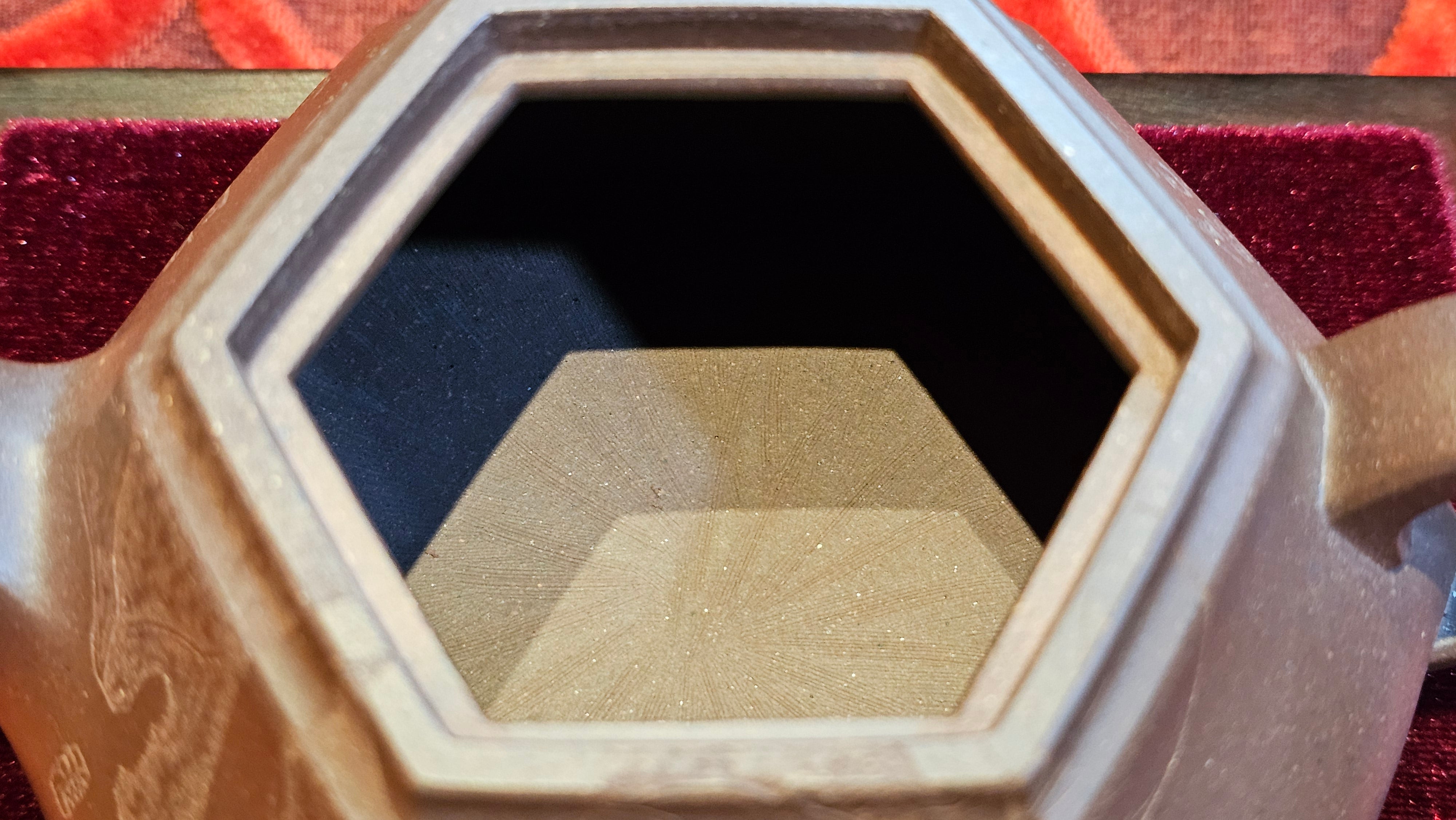 《六方半月》"Liu Fang Ban Yue", 290.1ml, "一饮涤昏寐，情思爽朗满天地" and Lotus Flower nengraving, Di Cao Qing Zi Ni 底槽青紫泥, by L2A Senior Consummate Artist Yuan Hui 袁辉 ~ Congratulations!to Ms M.L., 0732hrs 6th Sept 2025, Phoenix, AZ!