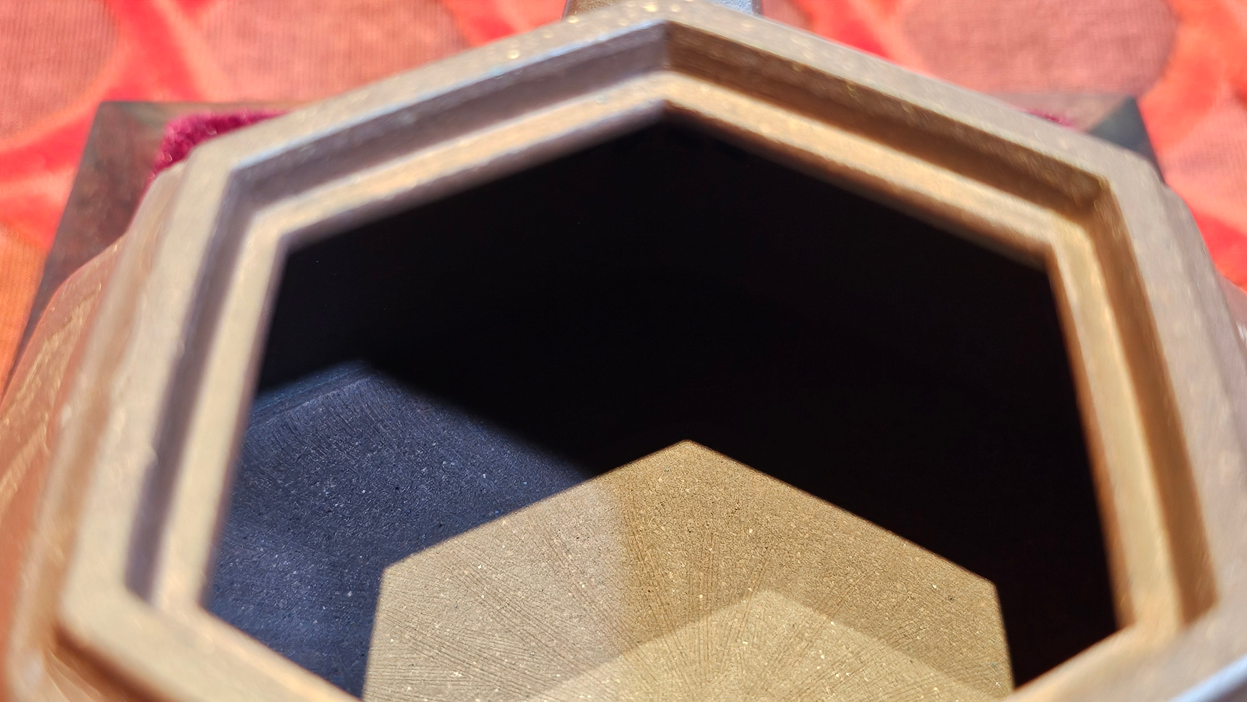 《六方半月》"Liu Fang Ban Yue", 290.1ml, "一饮涤昏寐，情思爽朗满天地" and Lotus Flower nengraving, Di Cao Qing Zi Ni 底槽青紫泥, by L2A Senior Consummate Artist Yuan Hui 袁辉 ~ Congratulations!to Ms M.L., 0732hrs 6th Sept 2025, Phoenix, AZ!