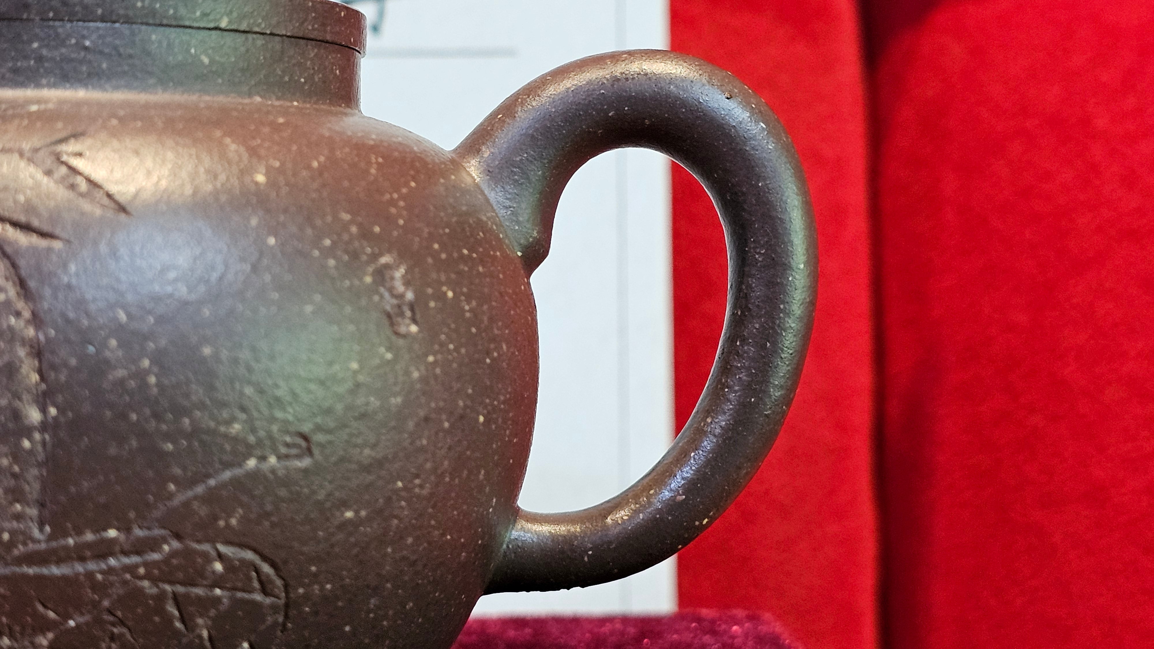 《平盖莲子》"Ping Gai Lian Zi", 233.9ml, Qing Hui Duan Ni 青灰段泥 ~ Crafted by L3A Consummate Master Artist Li Yan Ru 李艳如 ~ Congratulations to Dr W.S.! 1012hrs 6th Sept 2025! Phoenix, AZ!