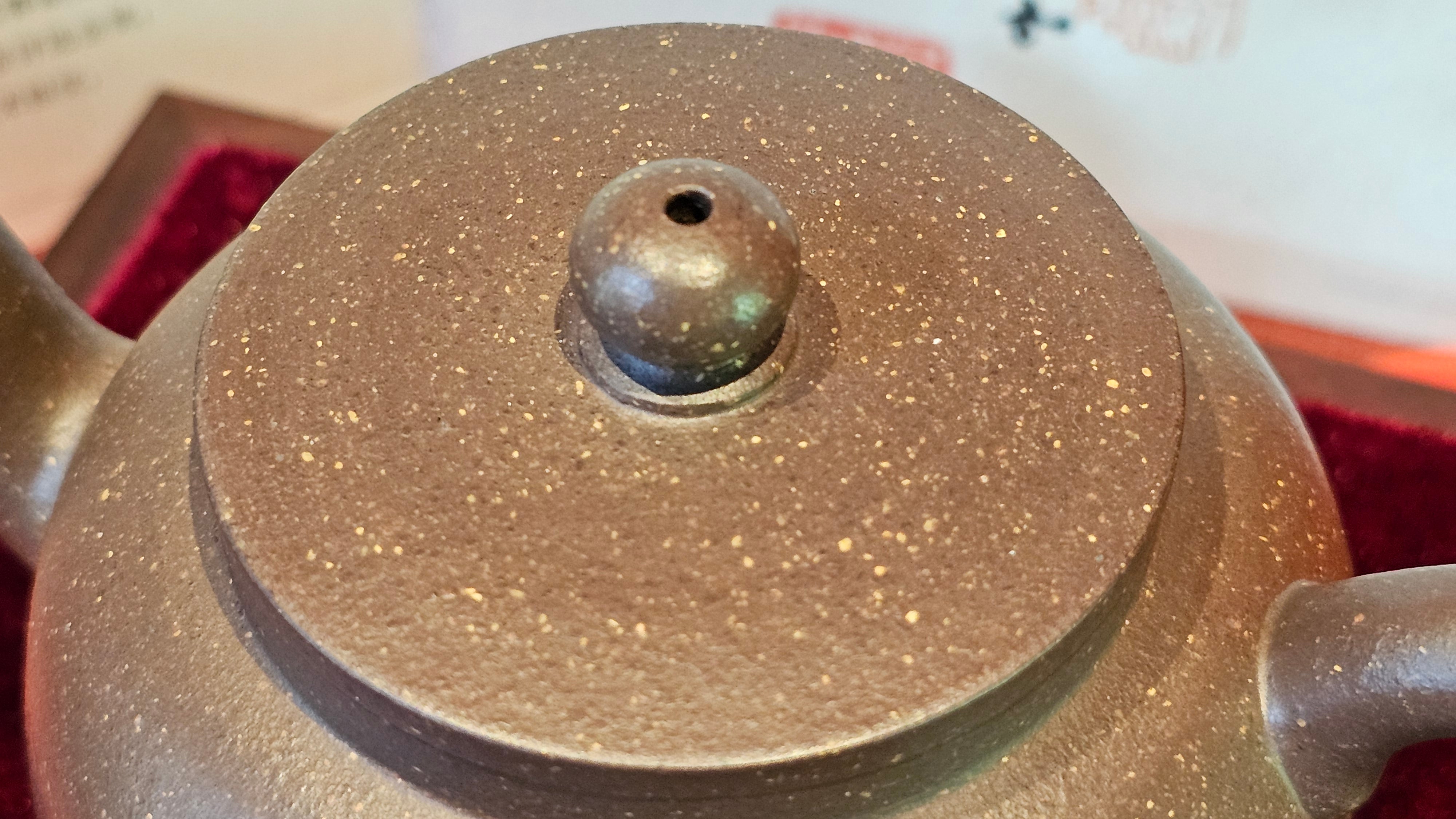 《平盖莲子》"Ping Gai Lian Zi", 233.9ml, Qing Hui Duan Ni 青灰段泥 ~ Crafted by L3A Consummate Master Artist Li Yan Ru 李艳如 ~ Congratulations to Dr W.S.! 1012hrs 6th Sept 2025! Phoenix, AZ!