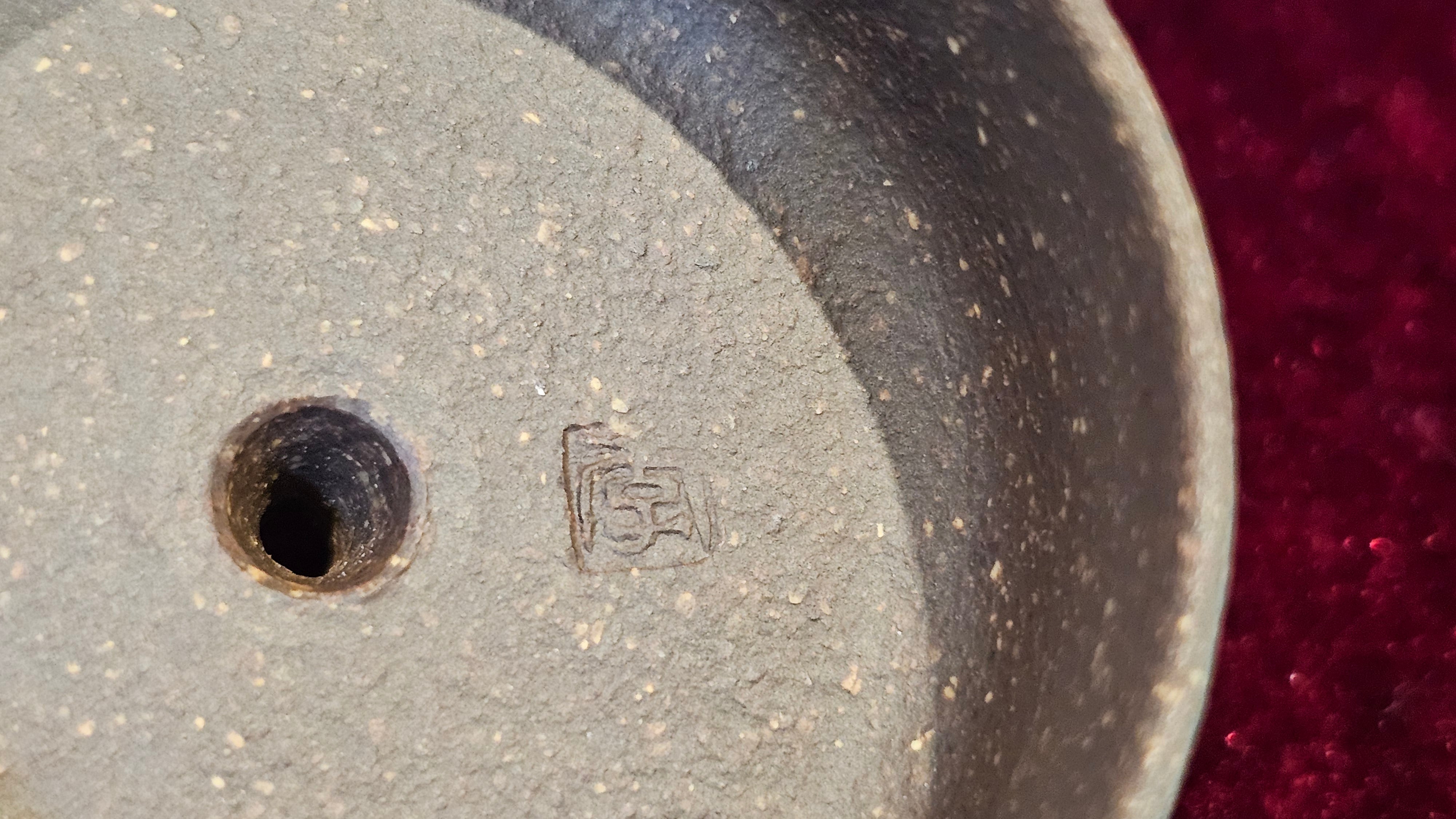 《平盖莲子》"Ping Gai Lian Zi", 233.9ml, Qing Hui Duan Ni 青灰段泥 ~ Crafted by L3A Consummate Master Artist Li Yan Ru 李艳如 ~ Congratulations to Dr W.S.! 1012hrs 6th Sept 2025! Phoenix, AZ!