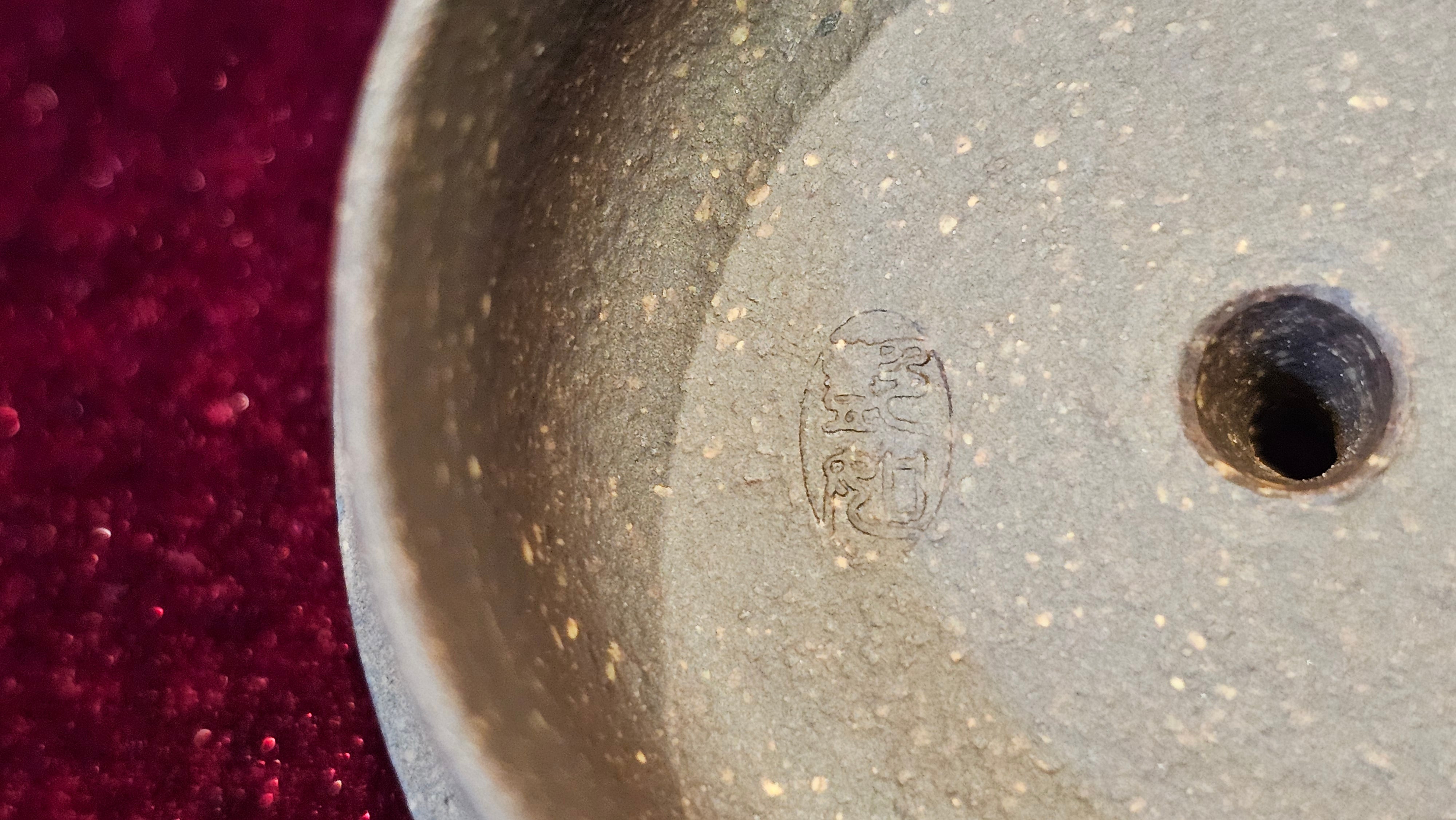 《平盖莲子》"Ping Gai Lian Zi", 233.9ml, Qing Hui Duan Ni 青灰段泥 ~ Crafted by L3A Consummate Master Artist Li Yan Ru 李艳如 ~ Congratulations to Dr W.S.! 1012hrs 6th Sept 2025! Phoenix, AZ!