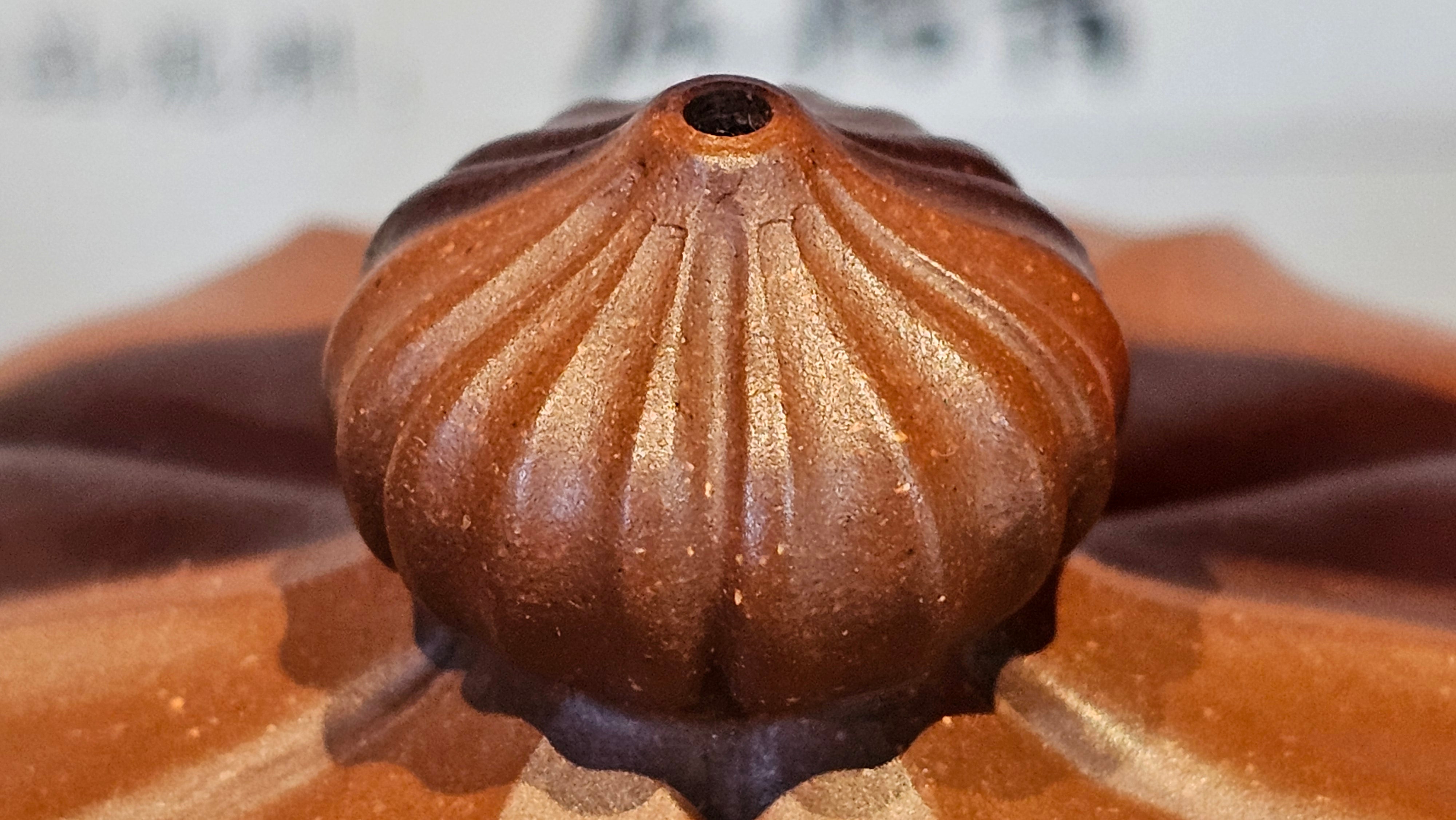 《禅意提梁》"Chan Yi Ti Liang~ Meditative Enlightenment:Top Handle", 493.3ml, ~ Crafted by L3A Master Consummate Artist Li Yan Ru 李艳如。