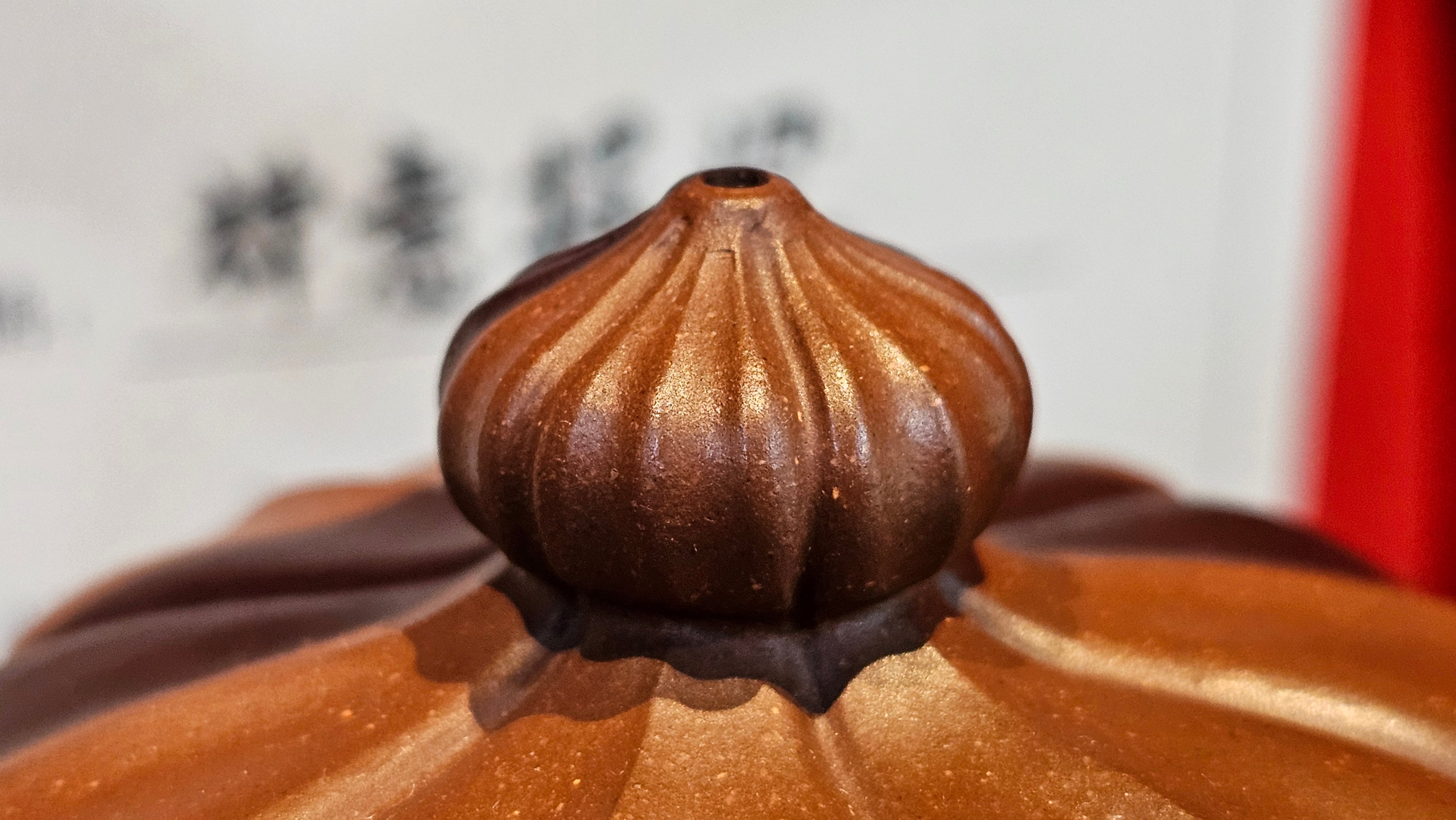 《禅意提梁》"Chan Yi Ti Liang~ Meditative Enlightenment:Top Handle", 493.3ml, ~ Crafted by L3A Master Consummate Artist Li Yan Ru 李艳如。