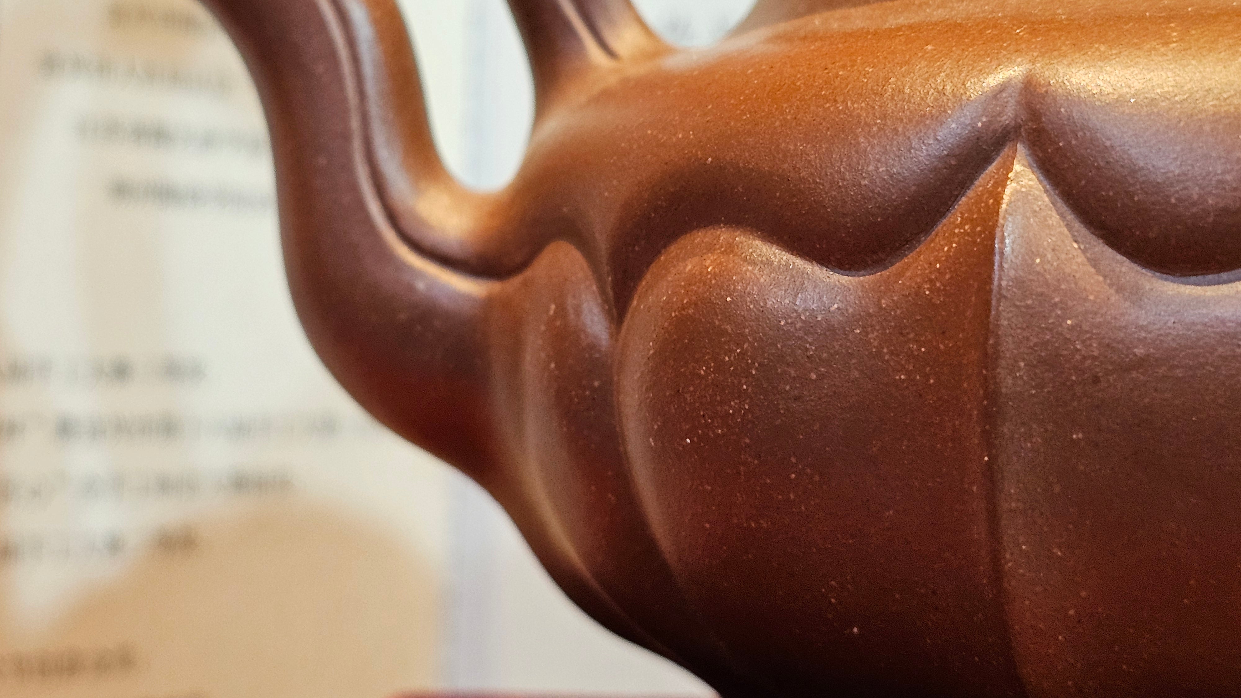 《禅意提梁》"Chan Yi Ti Liang~ Meditative Enlightenment:Top Handle", 493.3ml, ~ Crafted by L3A Master Consummate Artist Li Yan Ru 李艳如。