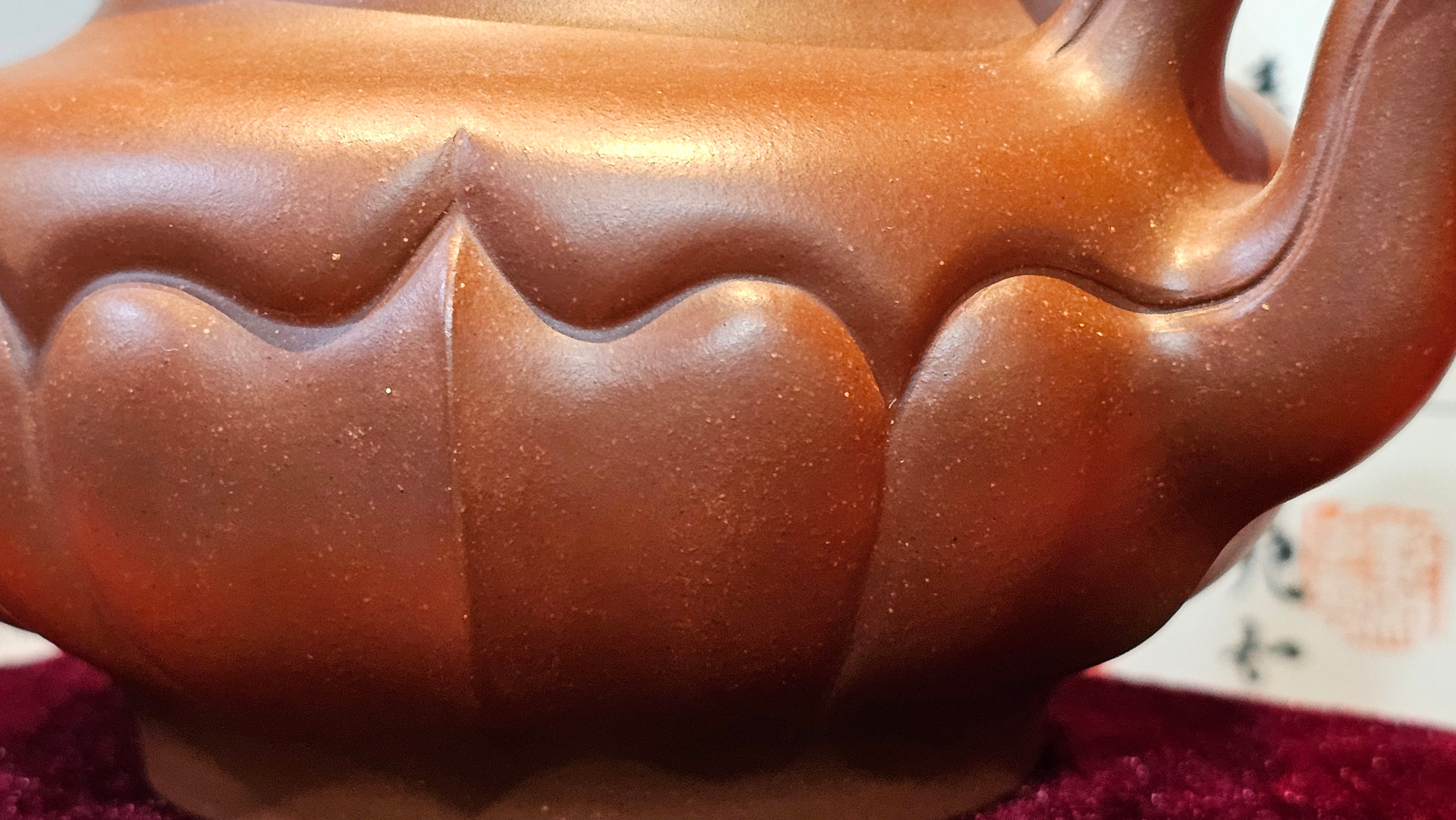 《禅意提梁》"Chan Yi Ti Liang~ Meditative Enlightenment:Top Handle", 493.3ml, ~ Crafted by L3A Master Consummate Artist Li Yan Ru 李艳如。