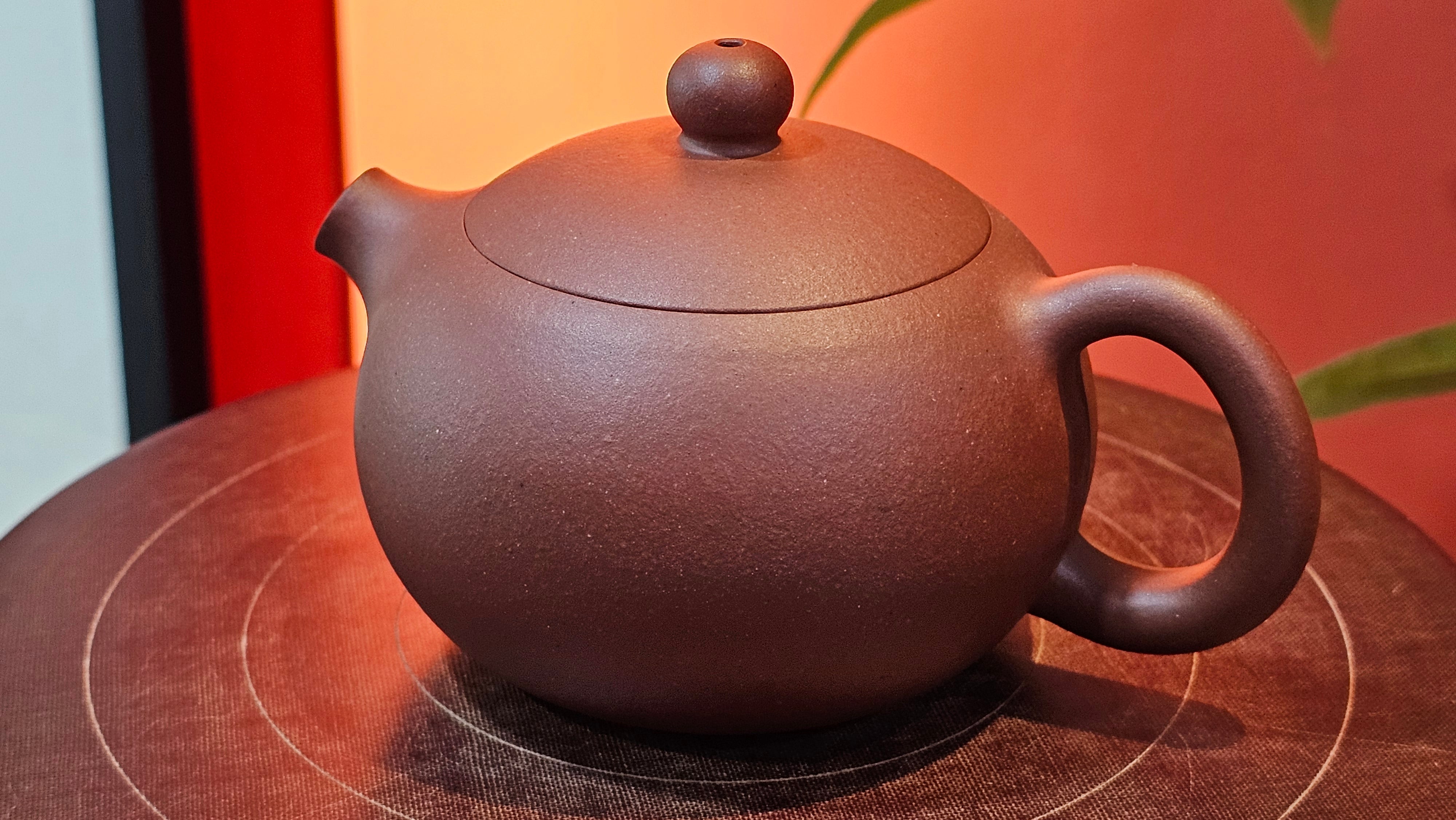 Xi Shi 西施, 145.3ml, Di Cao Qing Zi Ni 底槽青紫泥, by Craftsman Gu Xiao Ming 顾小明 ~ Congratulations to!R.M., 1001hrs 24th Sept 2025! Coburg! Australia🇦🇺.