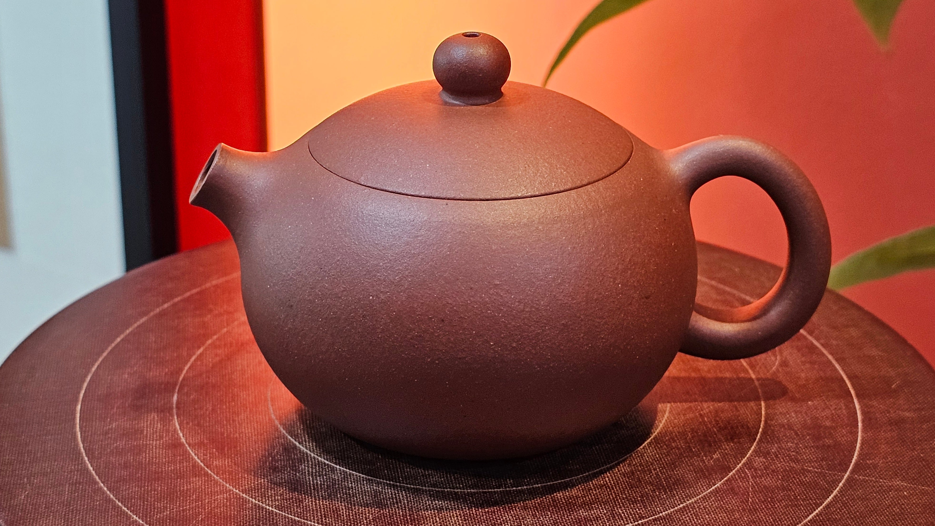 Xi Shi 西施, 145.3ml, Di Cao Qing Zi Ni 底槽青紫泥, by Craftsman Gu Xiao Ming 顾小明 ~ Congratulations to!R.M., 1001hrs 24th Sept 2025! Coburg! Australia🇦🇺.