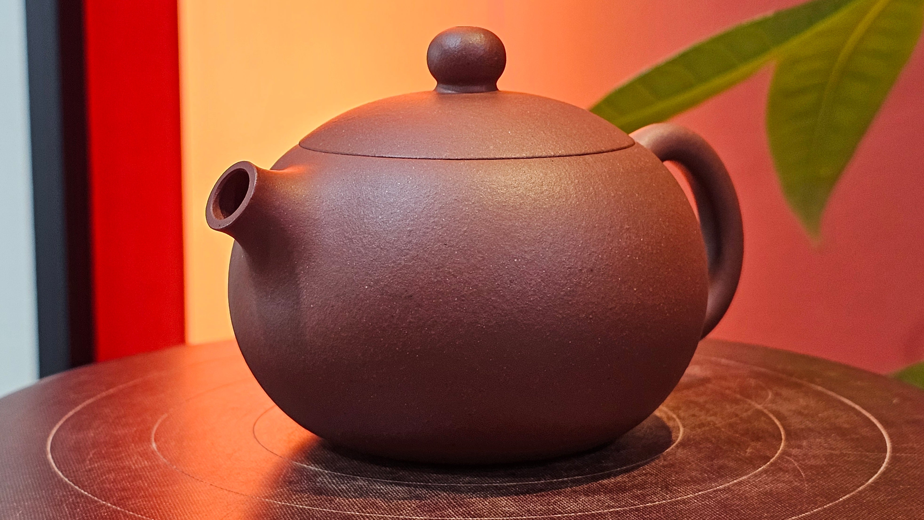 Xi Shi 西施, 145.3ml, Di Cao Qing Zi Ni 底槽青紫泥, by Craftsman Gu Xiao Ming 顾小明 ~ Congratulations to!R.M., 1001hrs 24th Sept 2025! Coburg! Australia🇦🇺.