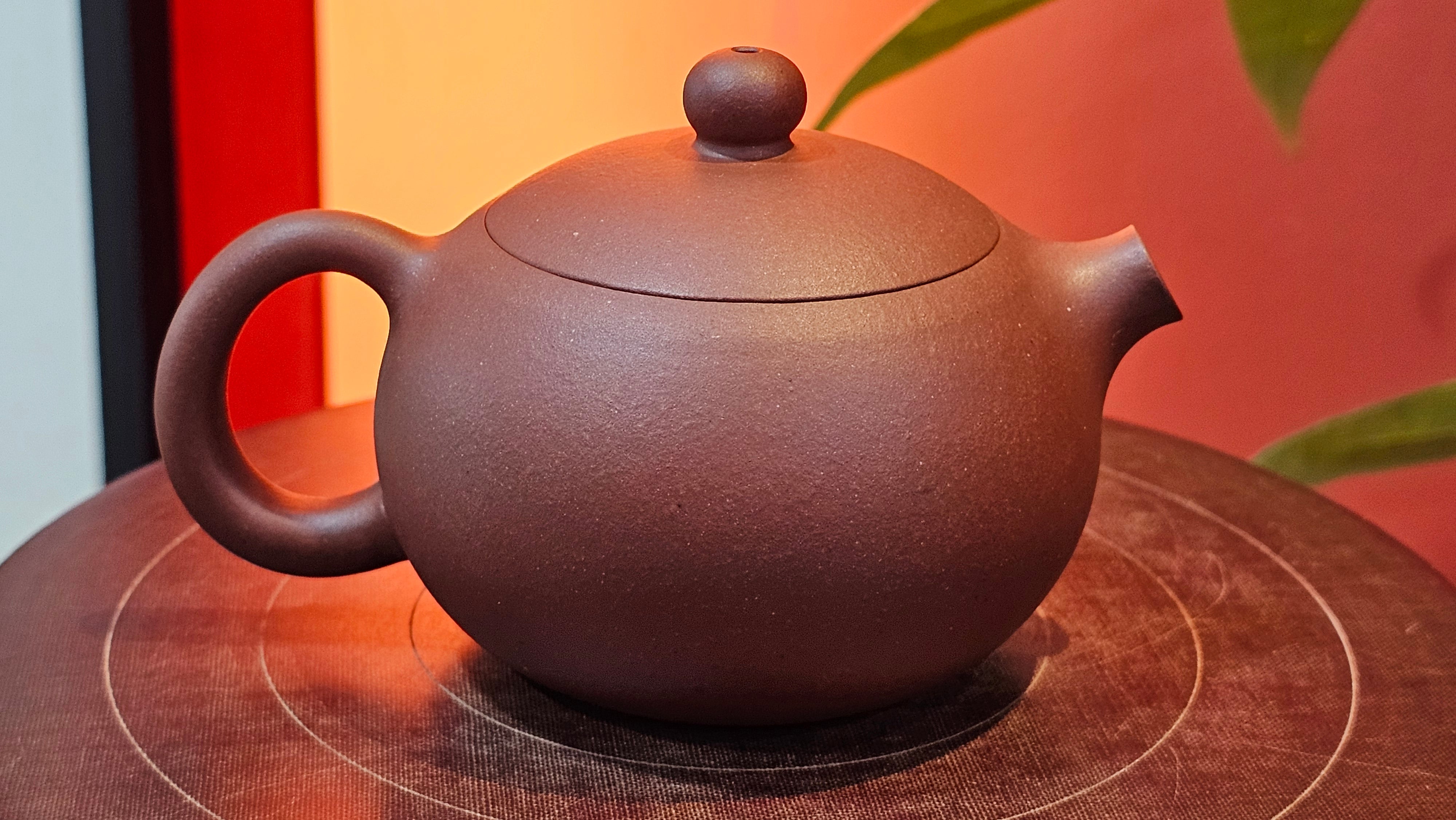 Xi Shi 西施, 145.3ml, Di Cao Qing Zi Ni 底槽青紫泥, by Craftsman Gu Xiao Ming 顾小明 ~ Congratulations to!R.M., 1001hrs 24th Sept 2025! Coburg! Australia🇦🇺.