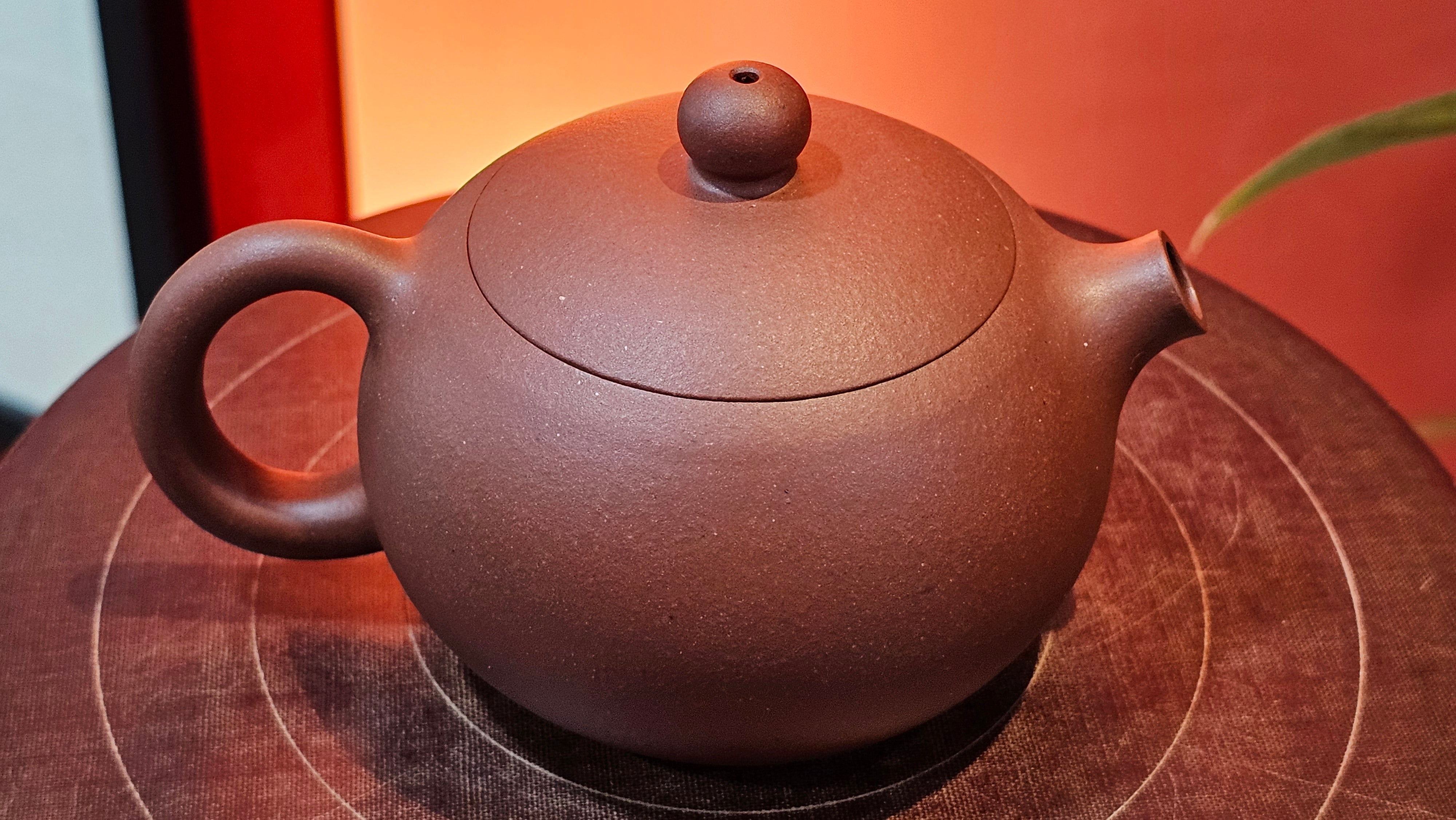 Xi Shi 西施, 145.3ml, Di Cao Qing Zi Ni 底槽青紫泥, by Craftsman Gu Xiao Ming 顾小明 ~ Congratulations to!R.M., 1001hrs 24th Sept 2025! Coburg! Australia🇦🇺.