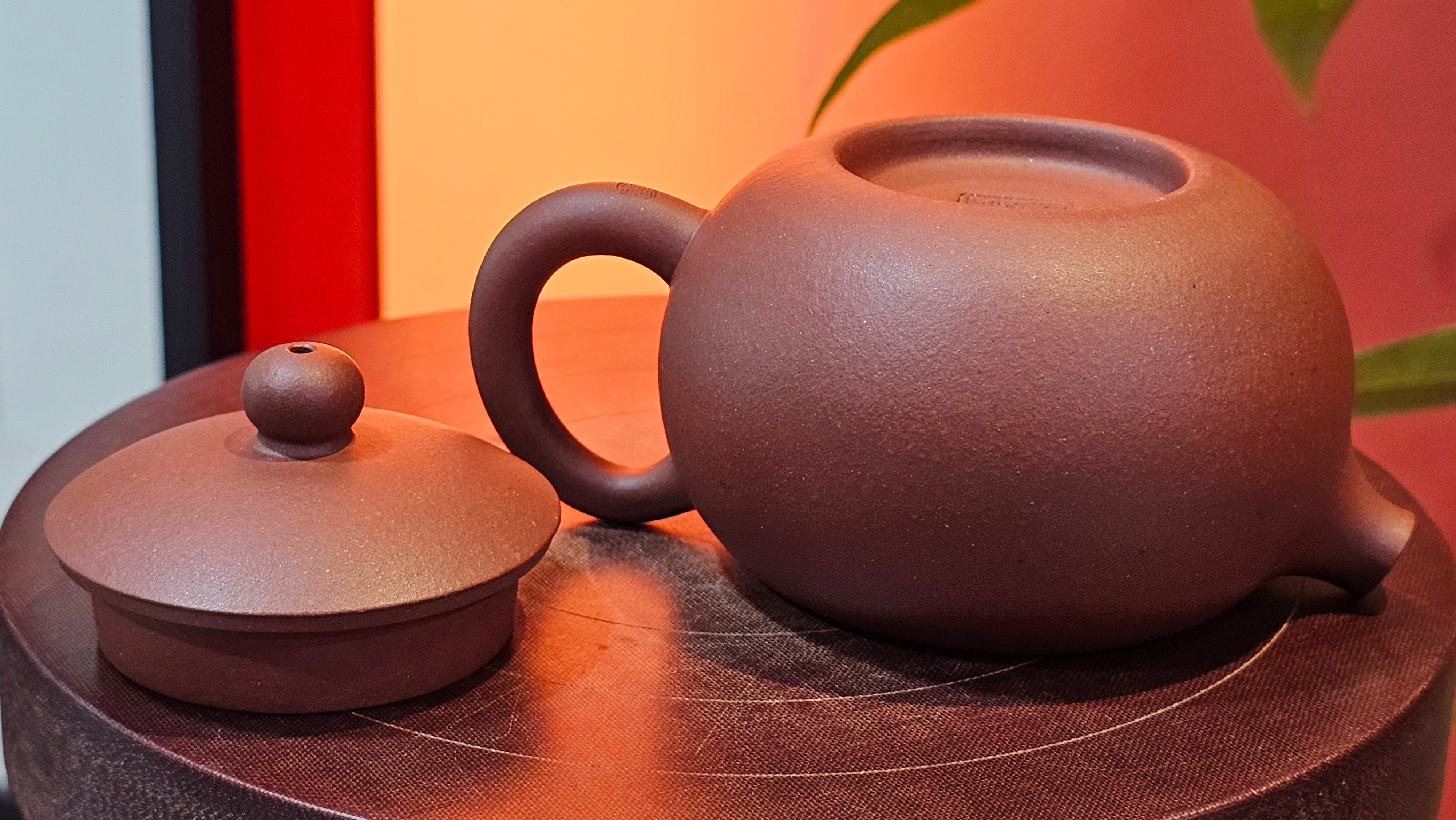 Xi Shi 西施, 145.3ml, Di Cao Qing Zi Ni 底槽青紫泥, by Craftsman Gu Xiao Ming 顾小明 ~ Congratulations to!R.M., 1001hrs 24th Sept 2025! Coburg! Australia🇦🇺.