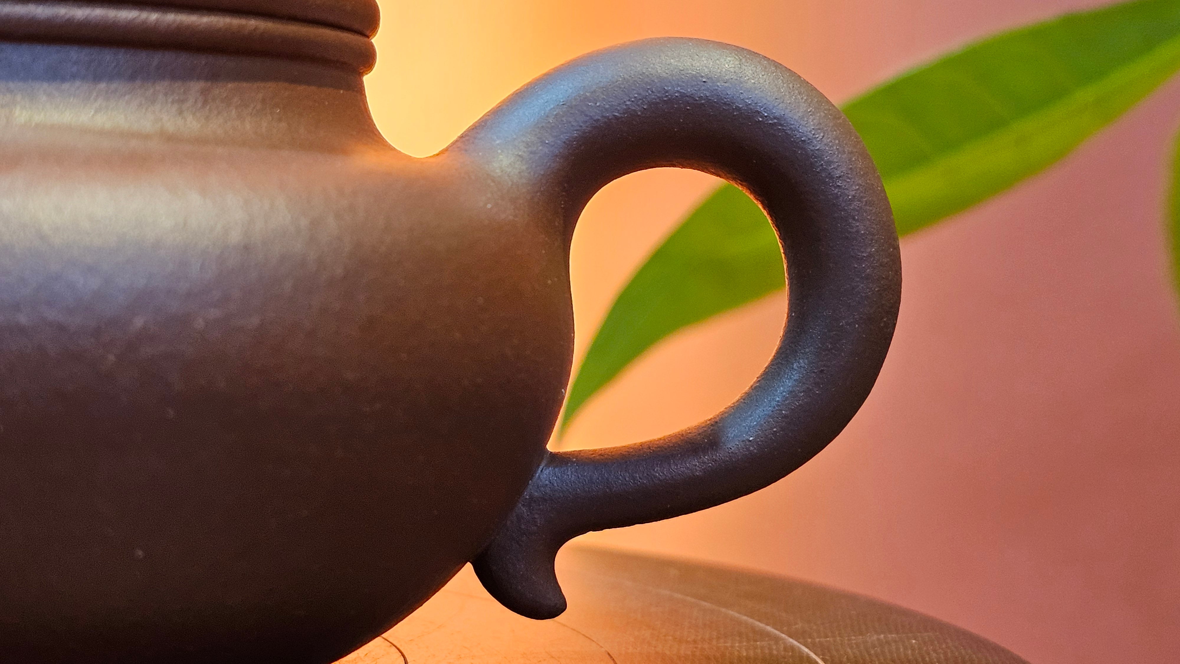 Fang Gu 仿古, 213.5ml, Di Cao Qing Zi Ni 底槽青紫泥, by our Collaborative Craftsman Chen Fa Chu 陈法初 ~!Congratulations to Mr E.A.! 2303hrs 10th Sept 2025, Colorado Springs, CO!