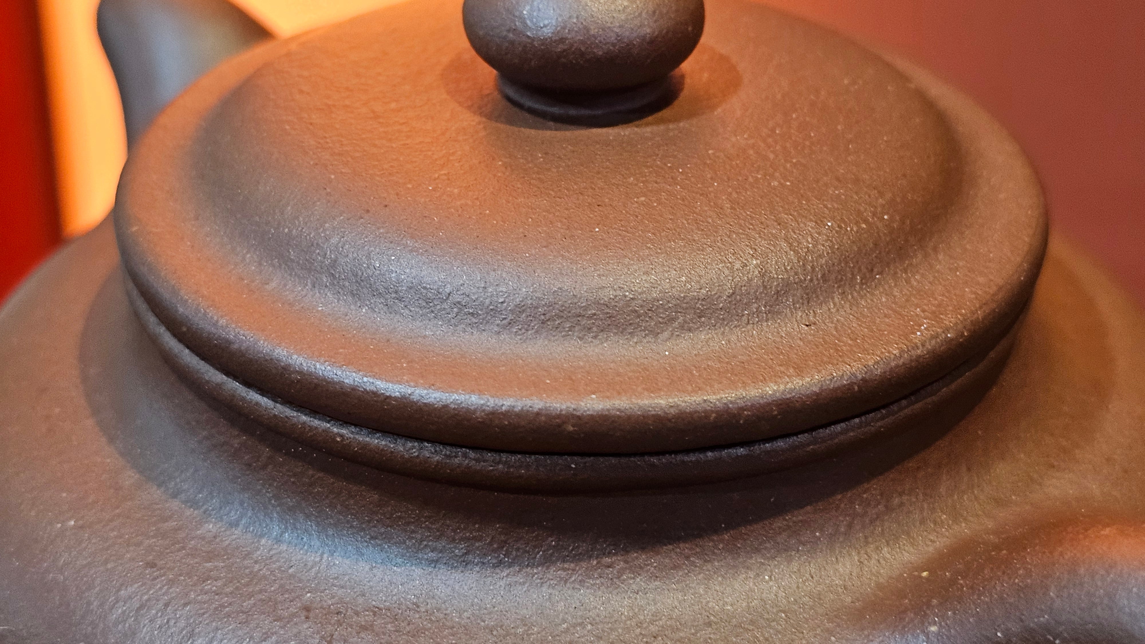 Fang Gu 仿古, 213.5ml, Di Cao Qing Zi Ni 底槽青紫泥, by our Collaborative Craftsman Chen Fa Chu 陈法初 ~!Congratulations to Mr E.A.! 2303hrs 10th Sept 2025, Colorado Springs, CO!