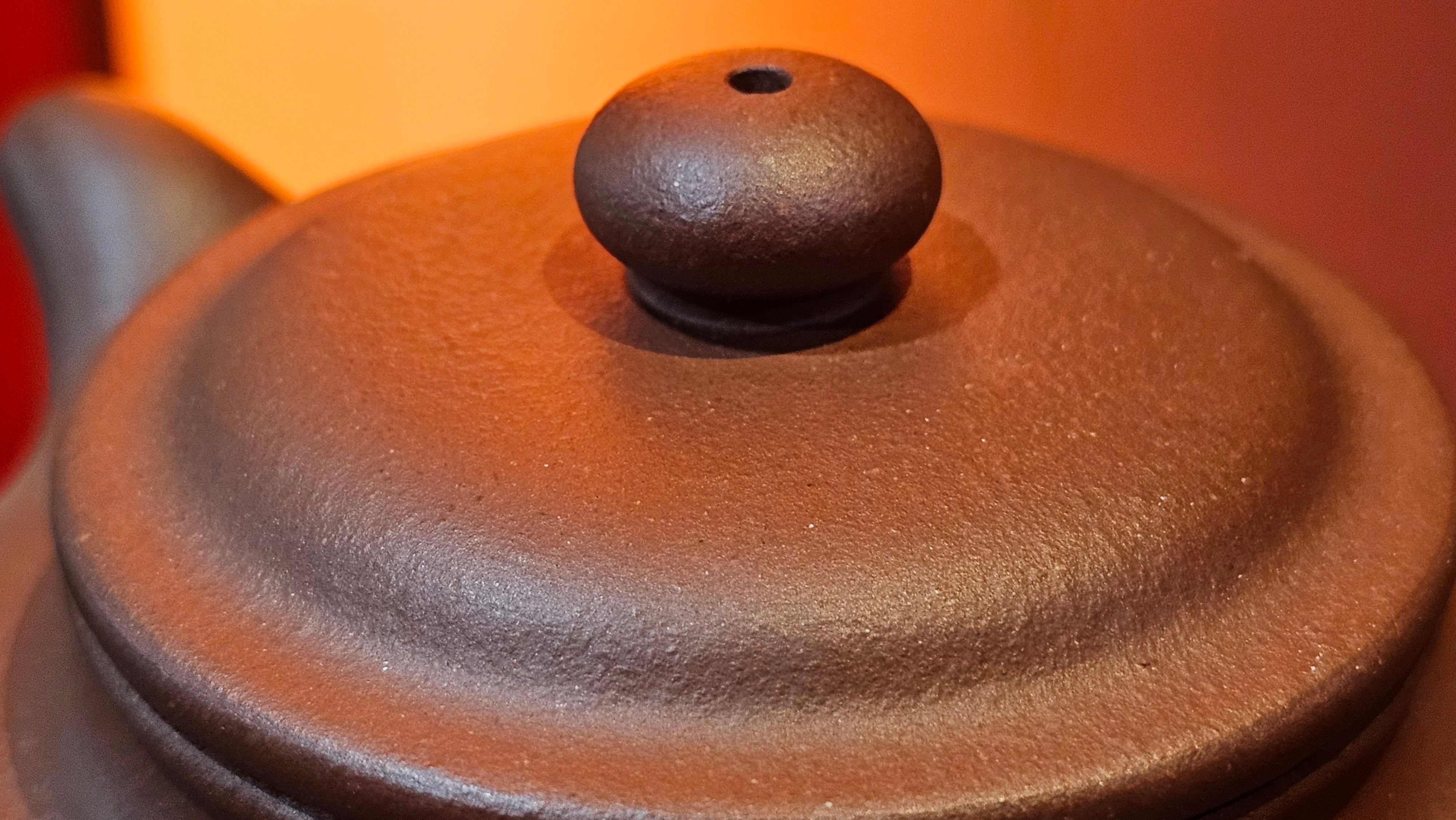 Fang Gu 仿古, 213.5ml, Di Cao Qing Zi Ni 底槽青紫泥, by our Collaborative Craftsman Chen Fa Chu 陈法初 ~!Congratulations to Mr E.A.! 2303hrs 10th Sept 2025, Colorado Springs, CO!