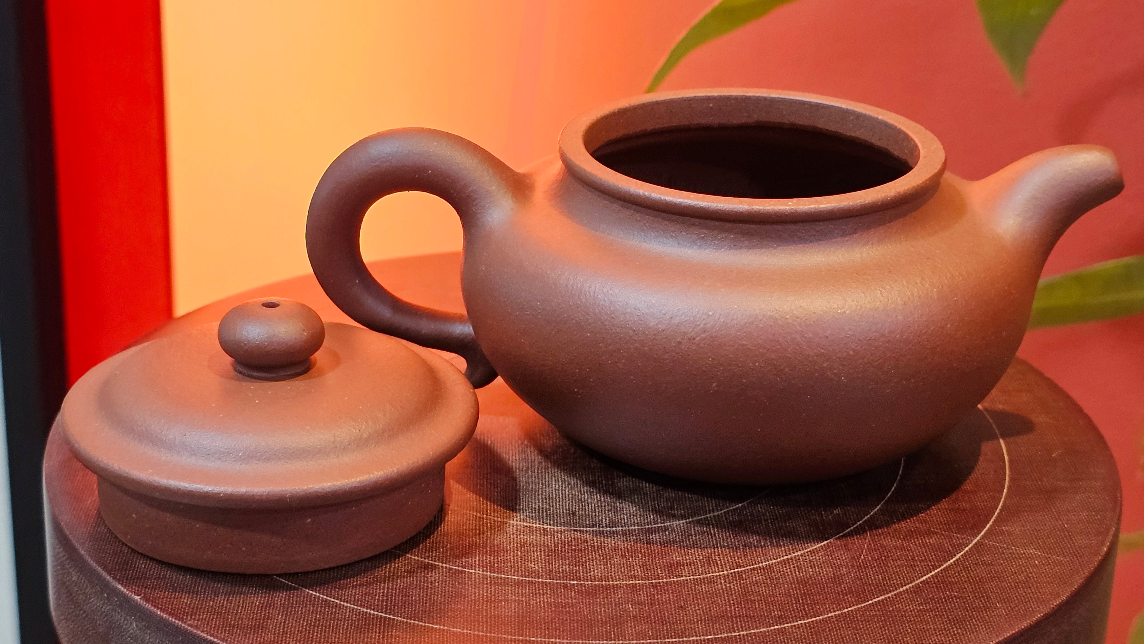 Fang Gu 仿古, 213.5ml, Di Cao Qing Zi Ni 底槽青紫泥, by our Collaborative Craftsman Chen Fa Chu 陈法初 ~!Congratulations to Mr E.A.! 2303hrs 10th Sept 2025, Colorado Springs, CO!