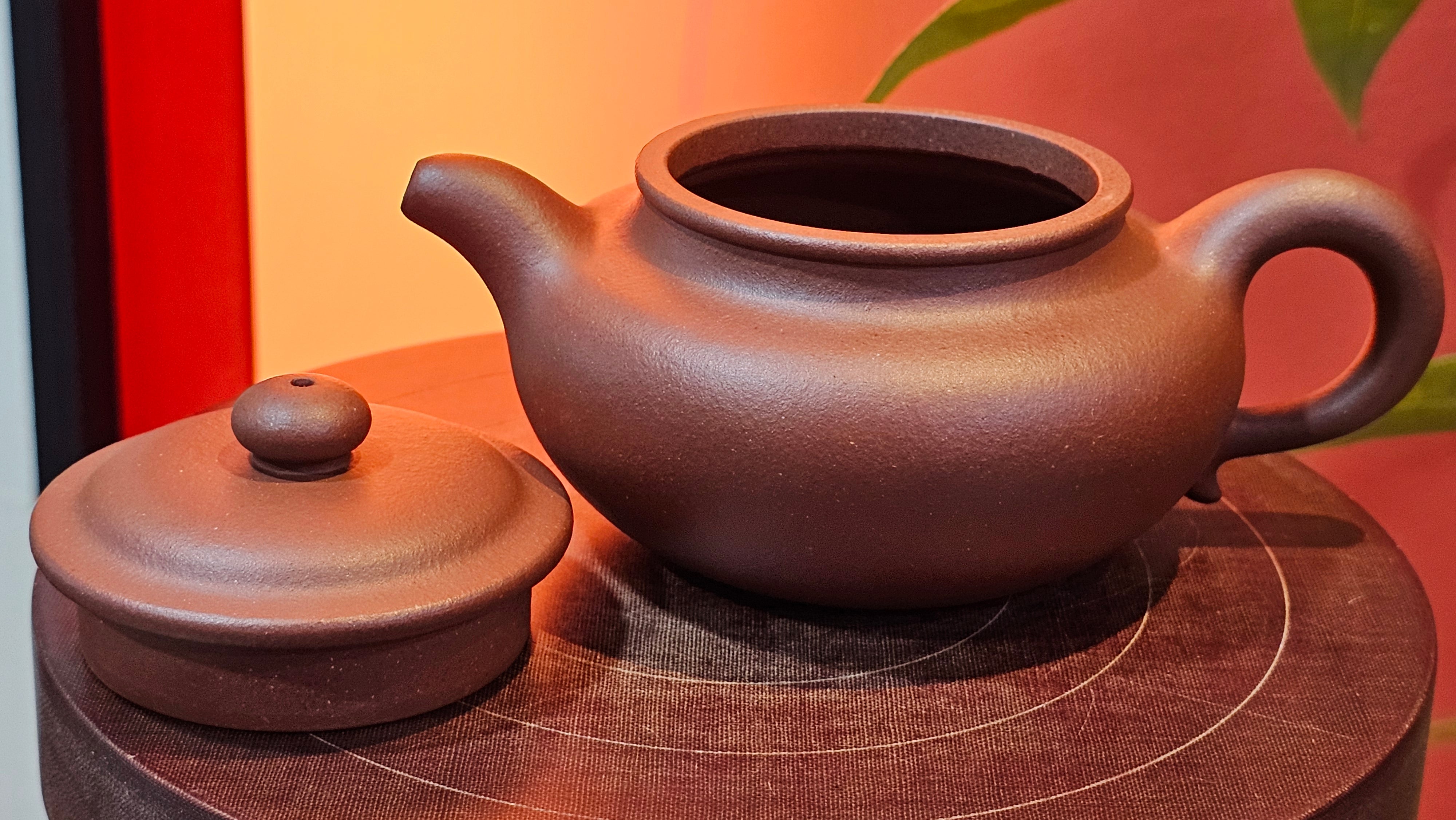 Fang Gu 仿古, 213.5ml, Di Cao Qing Zi Ni 底槽青紫泥, by our Collaborative Craftsman Chen Fa Chu 陈法初 ~!Congratulations to Mr E.A.! 2303hrs 10th Sept 2025, Colorado Springs, CO!