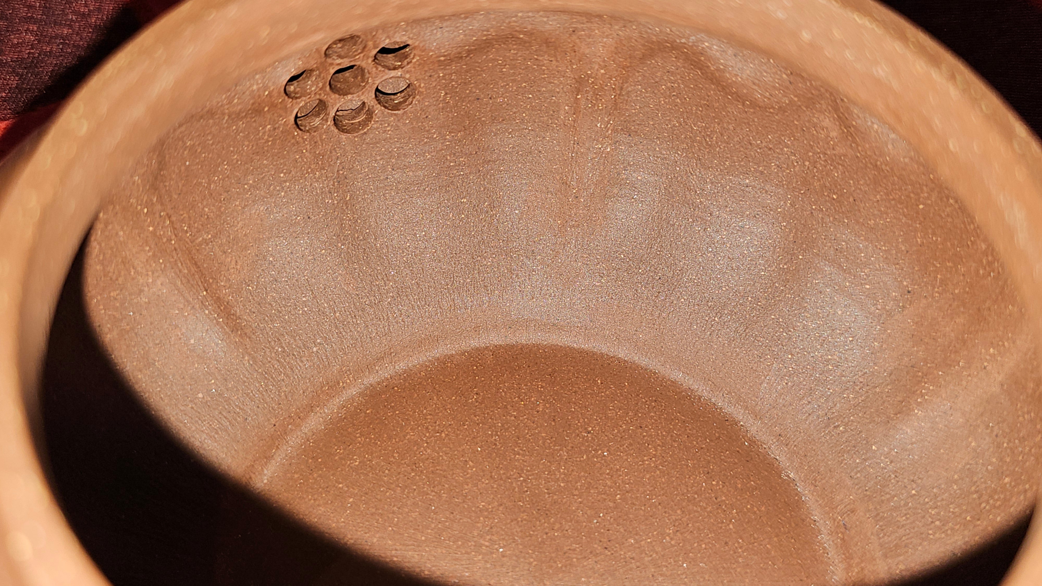 《禅意提梁》"Chan Yi Ti Liang~ Meditative Enlightenment:Top Handle", 493.3ml, ~ Crafted by L3A Master Consummate Artist Li Yan Ru 李艳如。