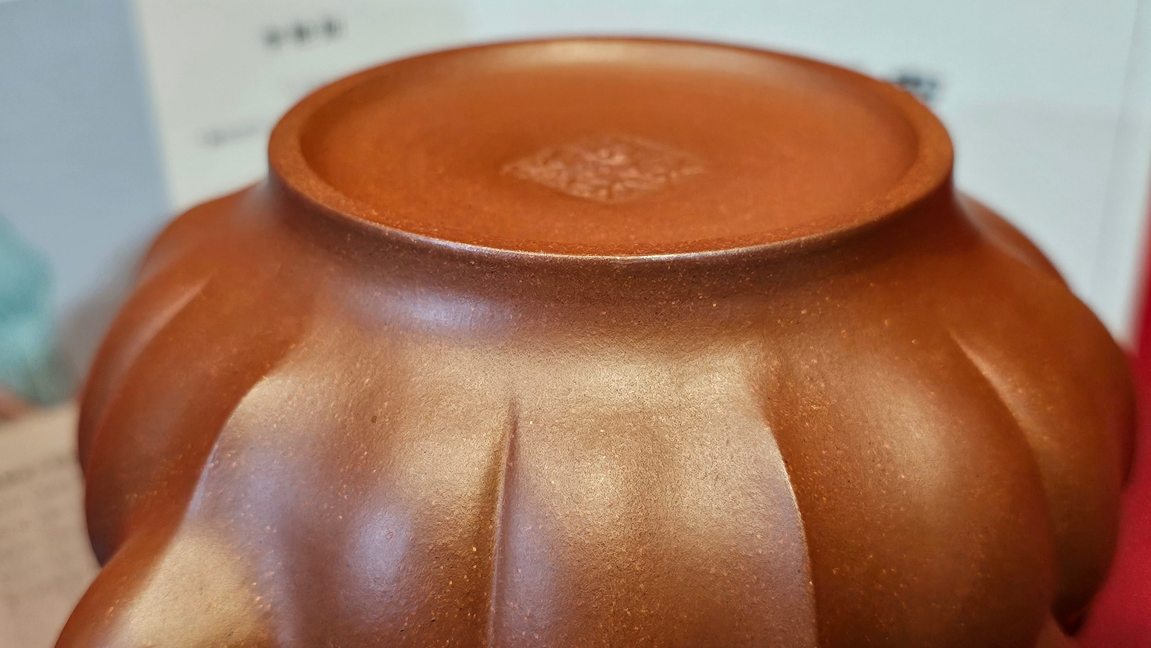 《禅意提梁》"Chan Yi Ti Liang~ Meditative Enlightenment:Top Handle", 493.3ml, ~ Crafted by L3A Master Consummate Artist Li Yan Ru 李艳如。